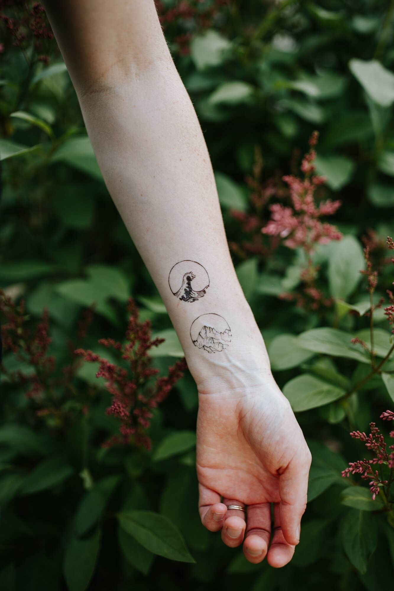 A bit of the ocean, and a bit of the mountains. It doesn't get much better than that! Easily cut this sheet apart for two separate tattoos, or apply all at once for one big tattoo!
Set of two temporary tattoos, 1.5" x 1.5"