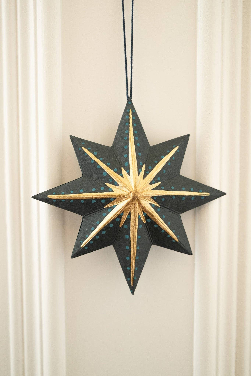 East End Press- Twinkling Star Board Ornament
