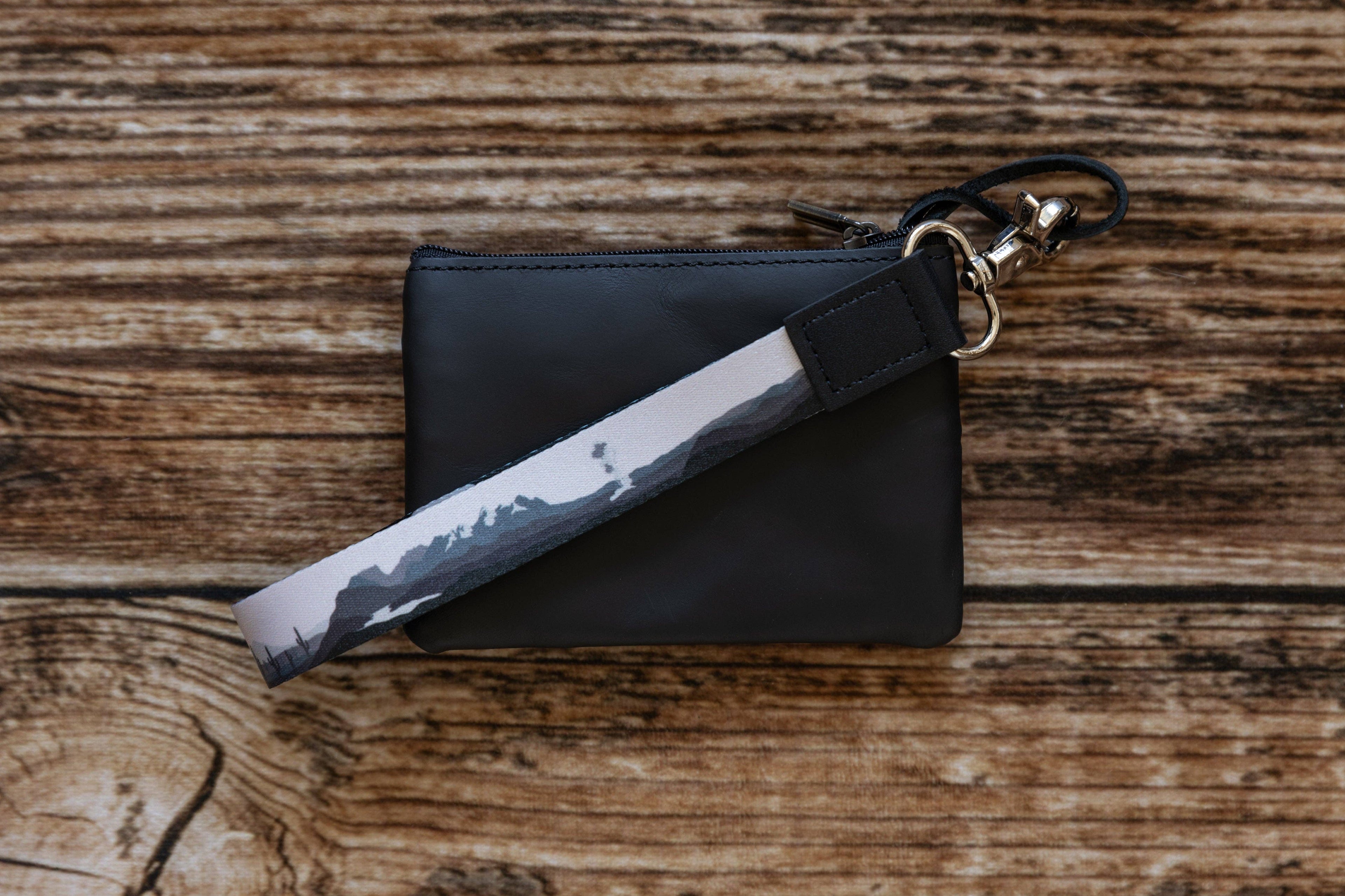 Wildtree- Parks in Black and White: National Park Wristlet Keychain