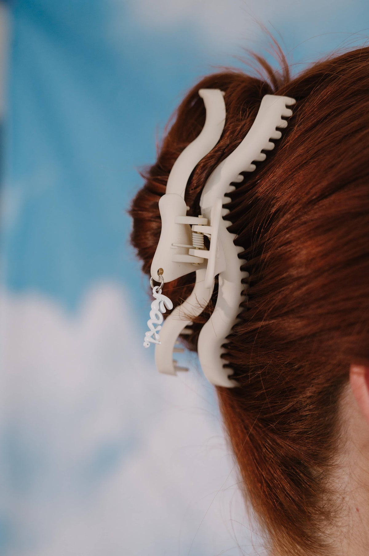 KAXI- Cream Hold Everything Claw — Wavy 5" Hair Claw
