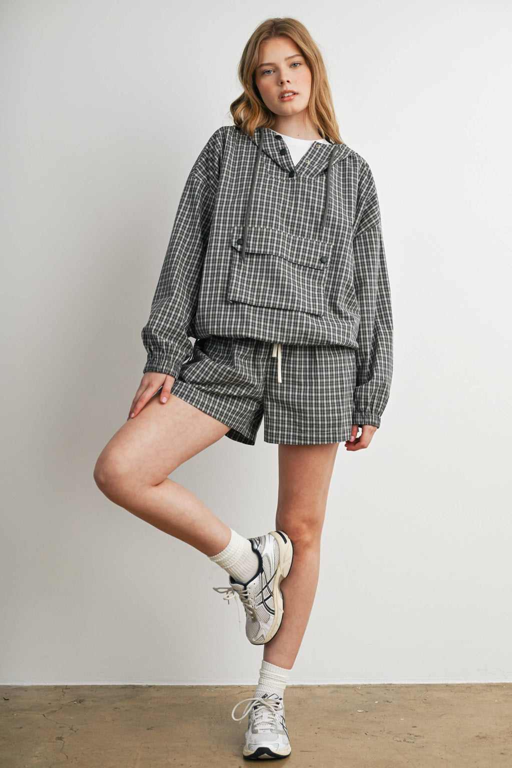 BUTTERMELON- Check Hooded Anorak Top