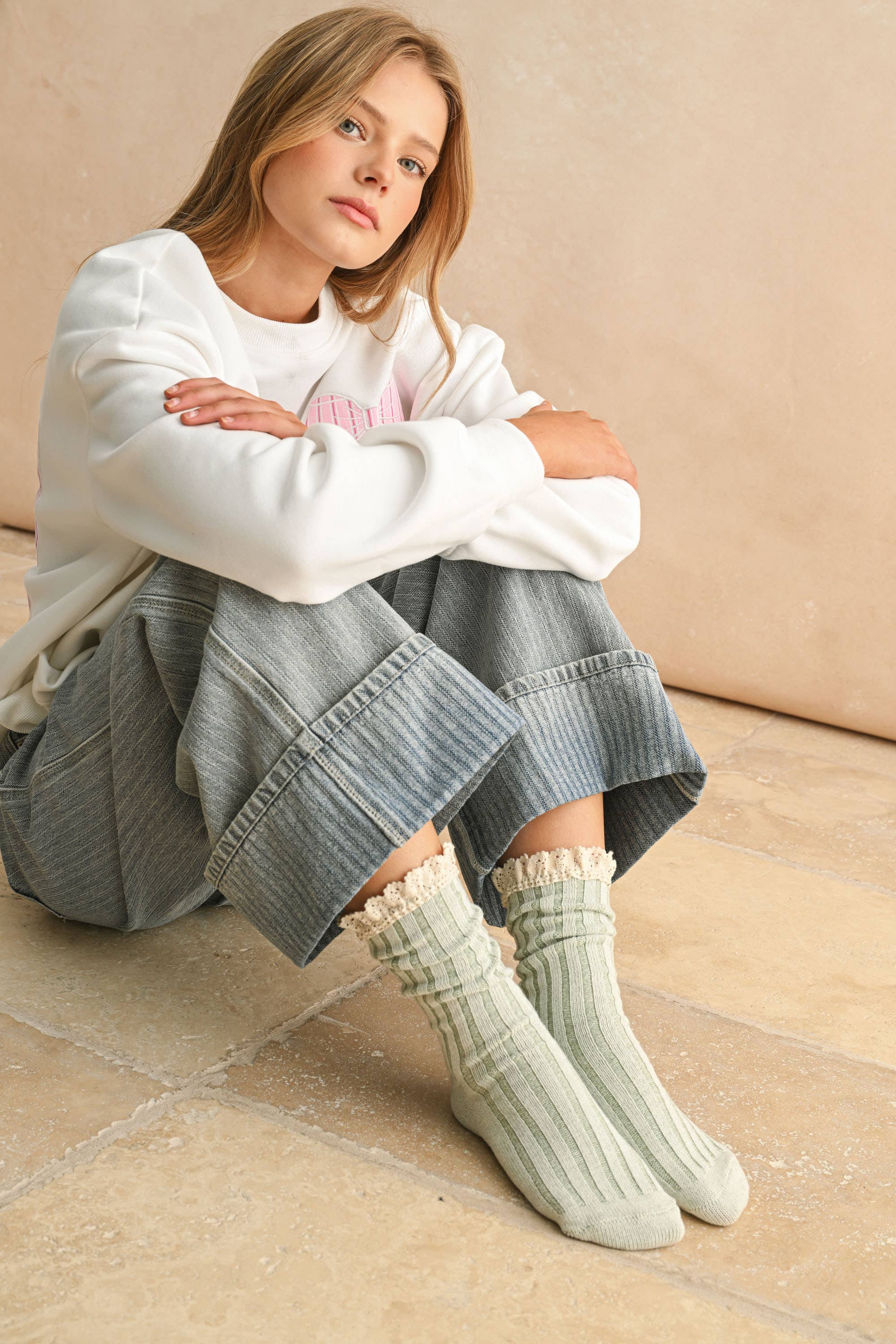 MIOU MUSE-  Dye & Wash Crochet Trim Socks