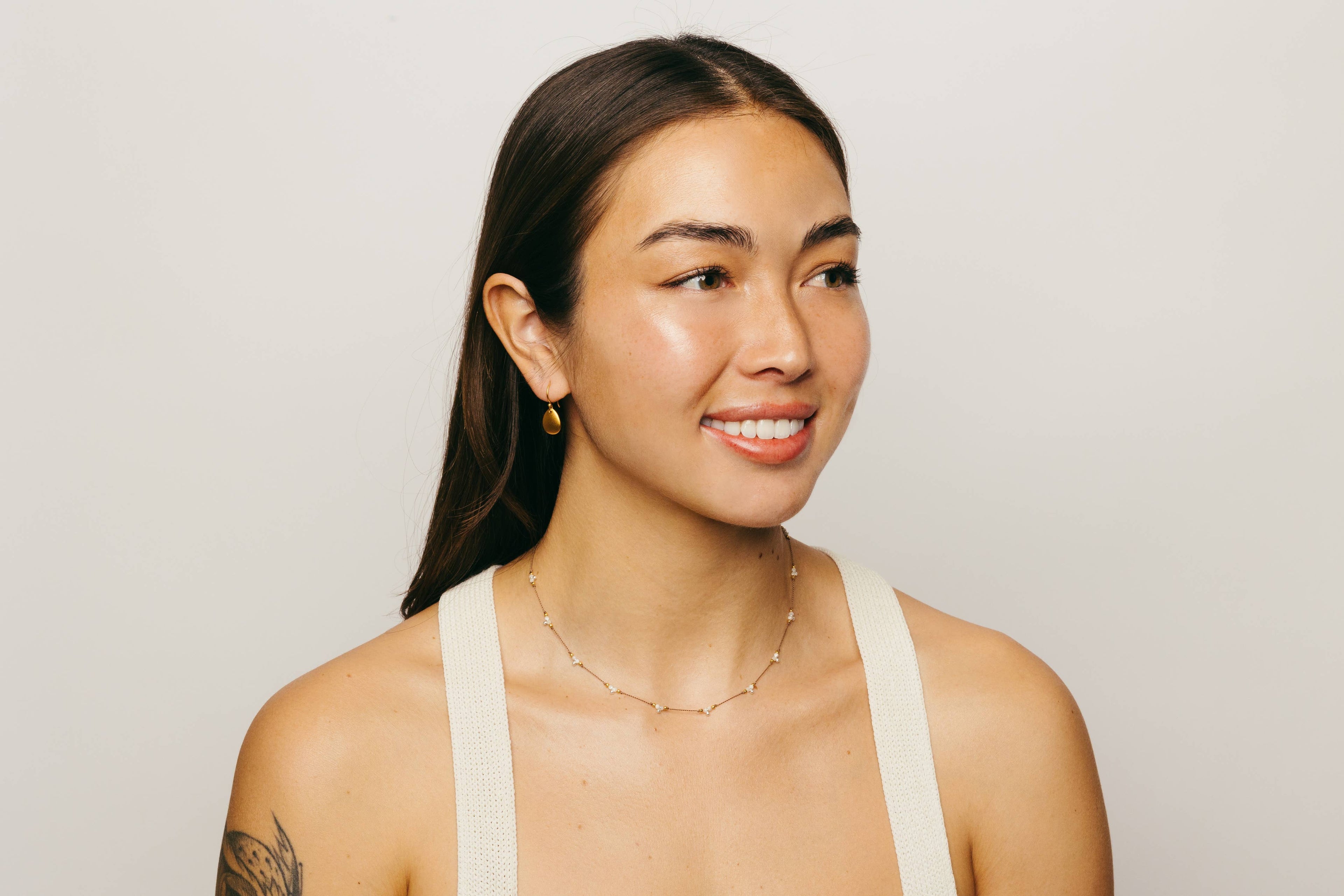 Bronwen Jewelry- Trail Necklace - Mother of Pearl