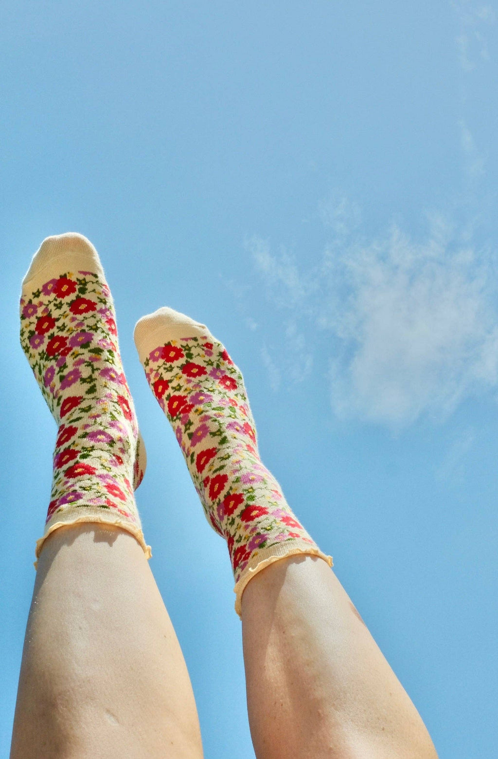 First Summer- Floral Print Ruffle Crew Socks