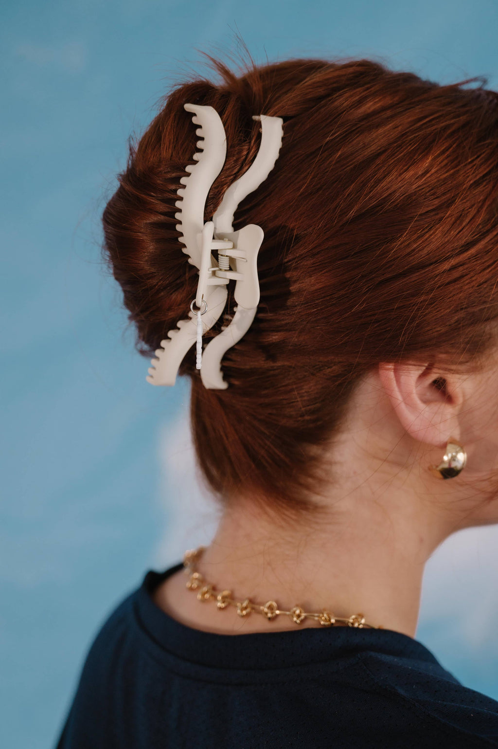 KAXI- Cream Hold Everything Claw — Wavy 5" Hair Claw