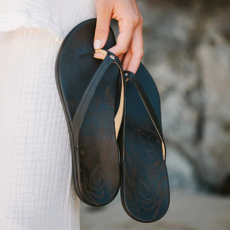 OluKai- Honu Women’s Leather Beach Sandals