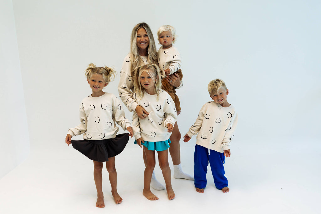 Minimalist Folk Co.- SMILES ALL OVER | oversized pullover | KIDS