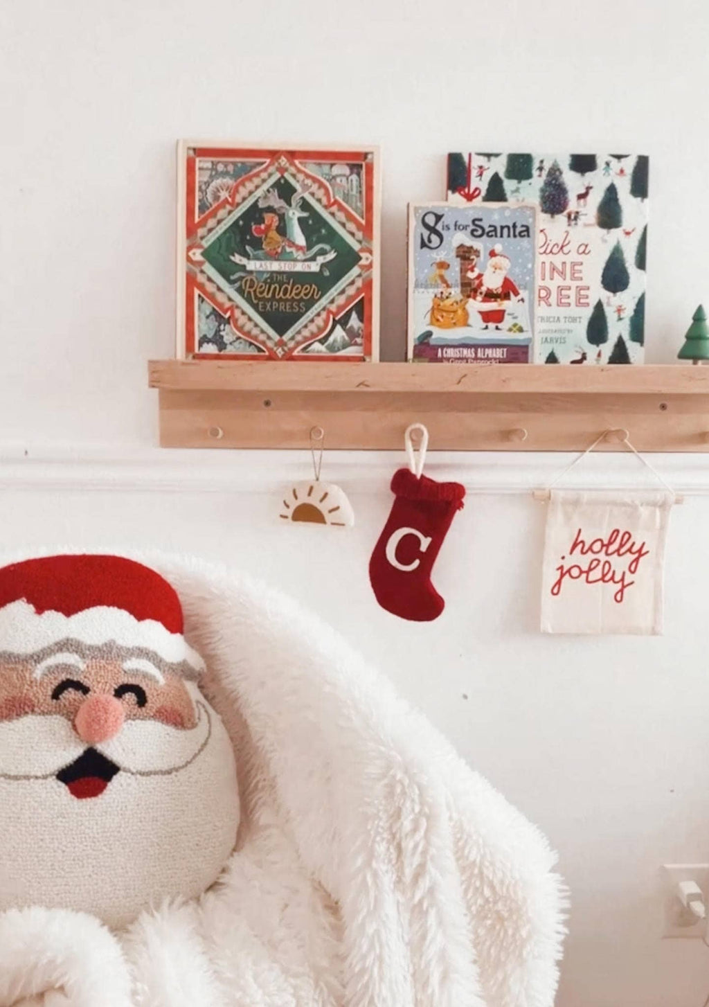 Imani Collective- Holly Jolly Hang Sign