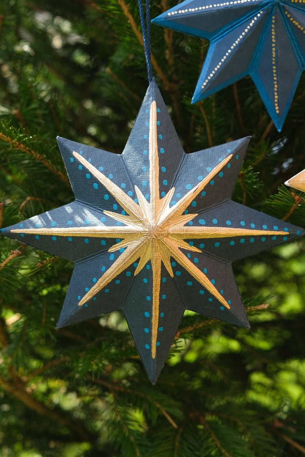East End Press- Twinkling Star Board Ornament