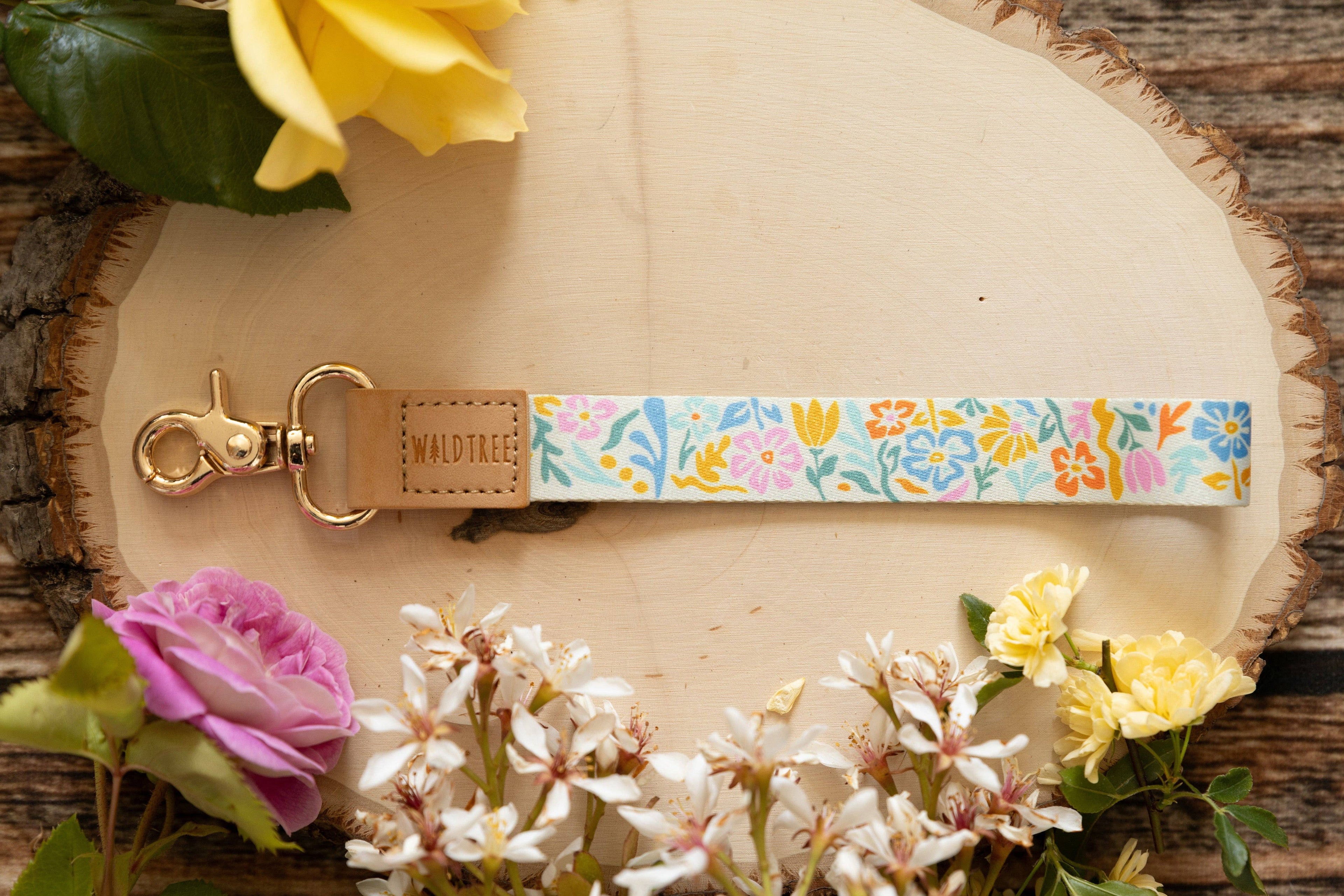 Wildtree- Summer Floral Wristlet Keychain - Floral Printed Design