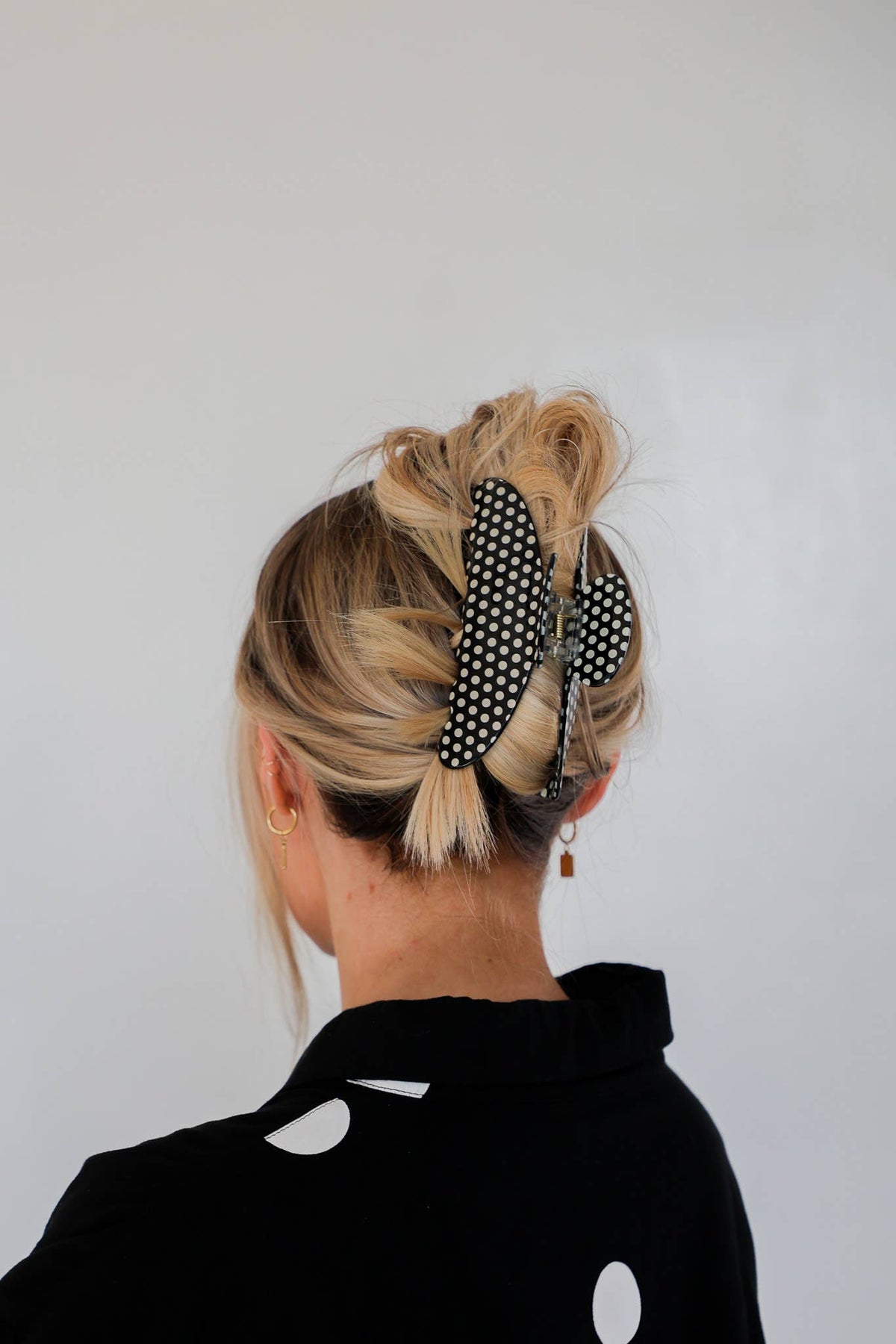 KAXI- Black & White Polka Dot Claw