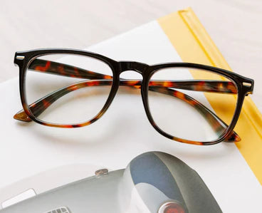 Peepers- Domino Eyeglasses