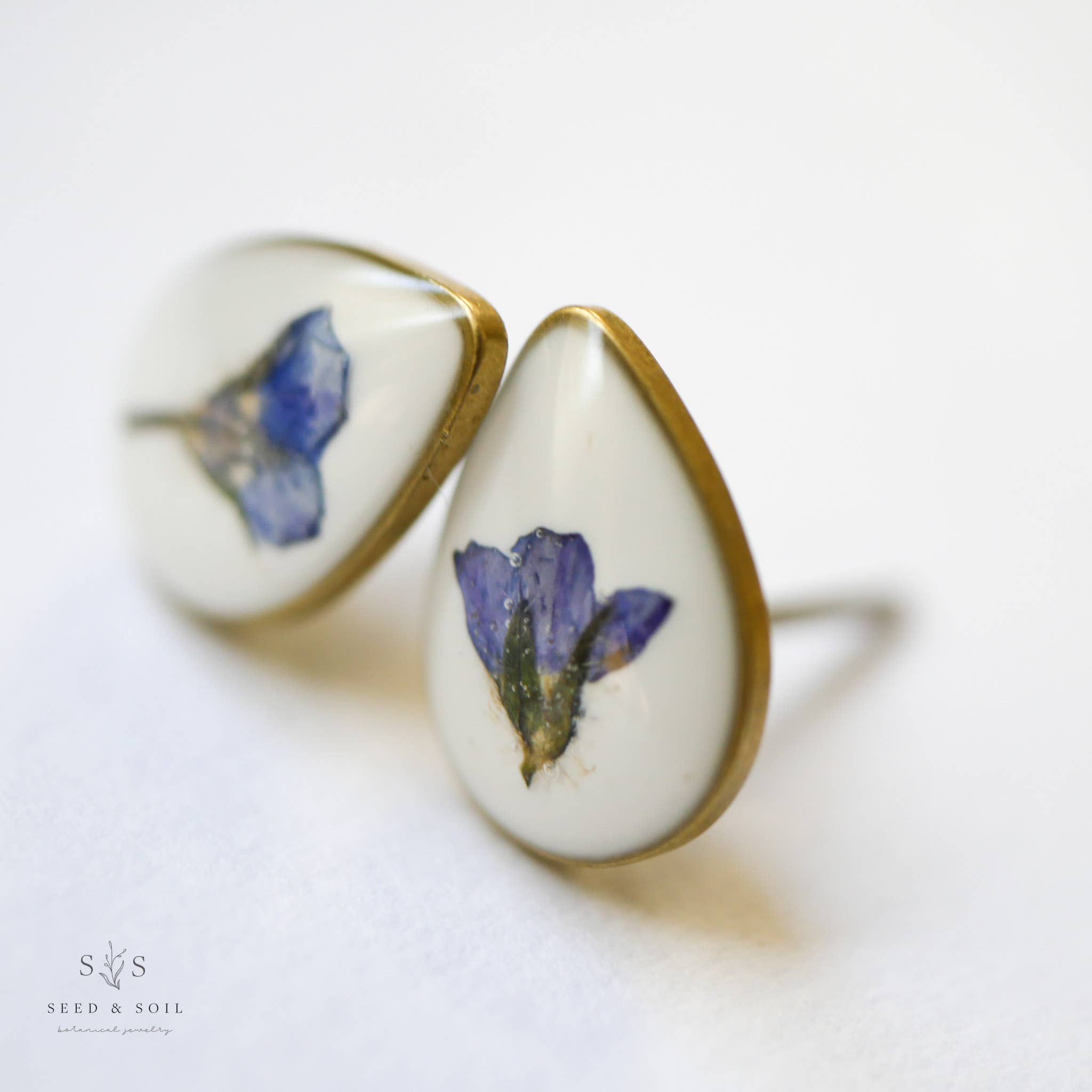 Seed & Soil- Tiny Forgetmenot Teardrop Studs