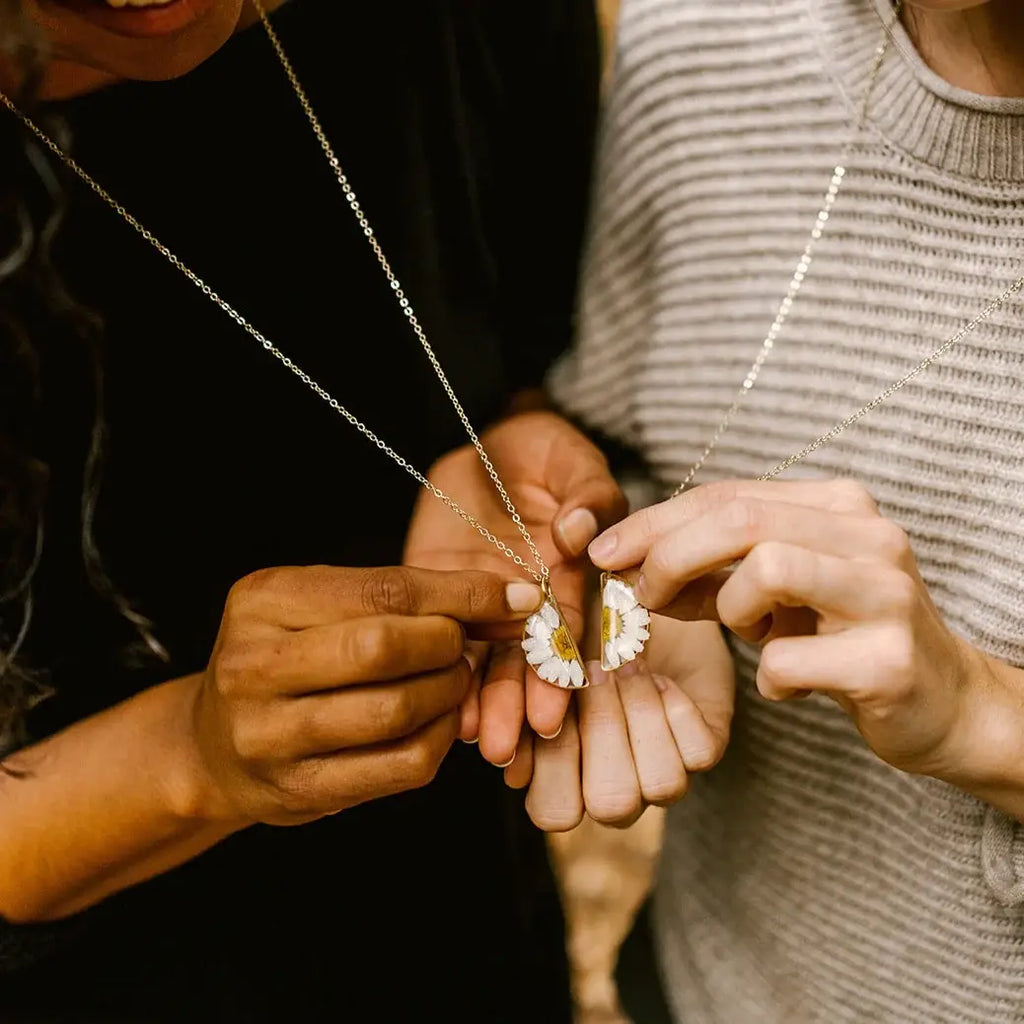 Seed & Soil- Friendship Necklace Set - Daisy