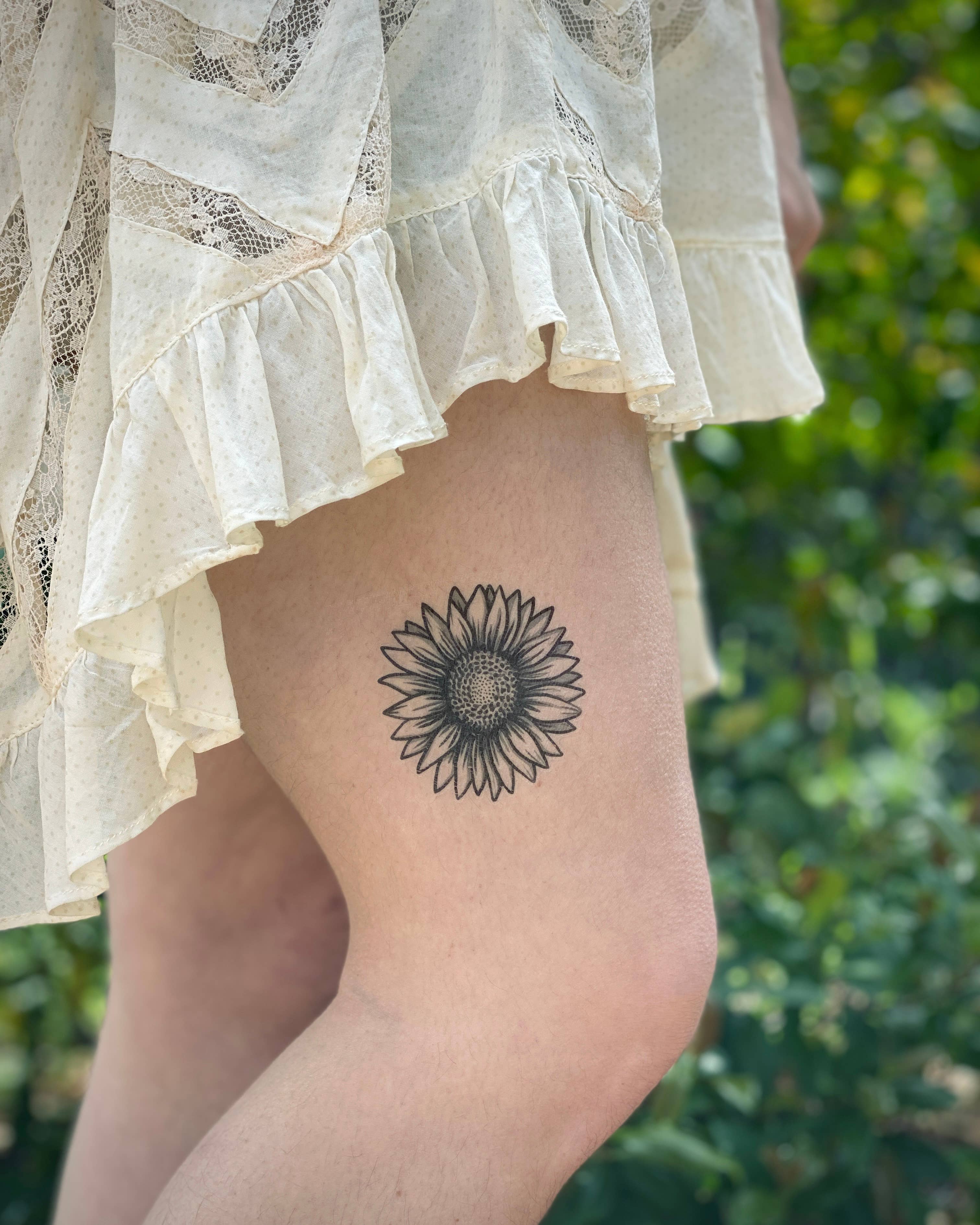NatureTats- Sunflower Temporary Tattoo