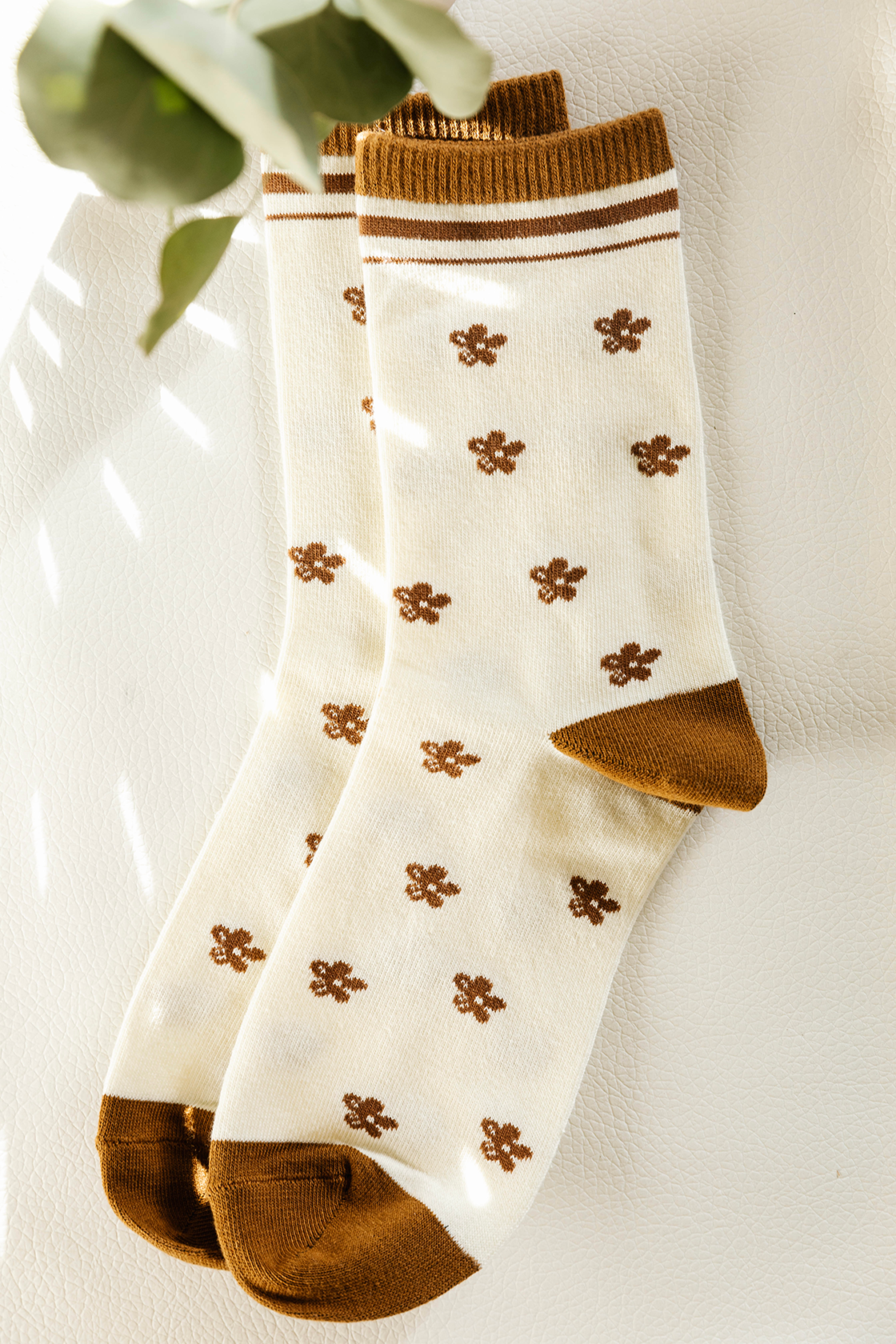 First Summer- Brown Trim Floral Print Crew Socks