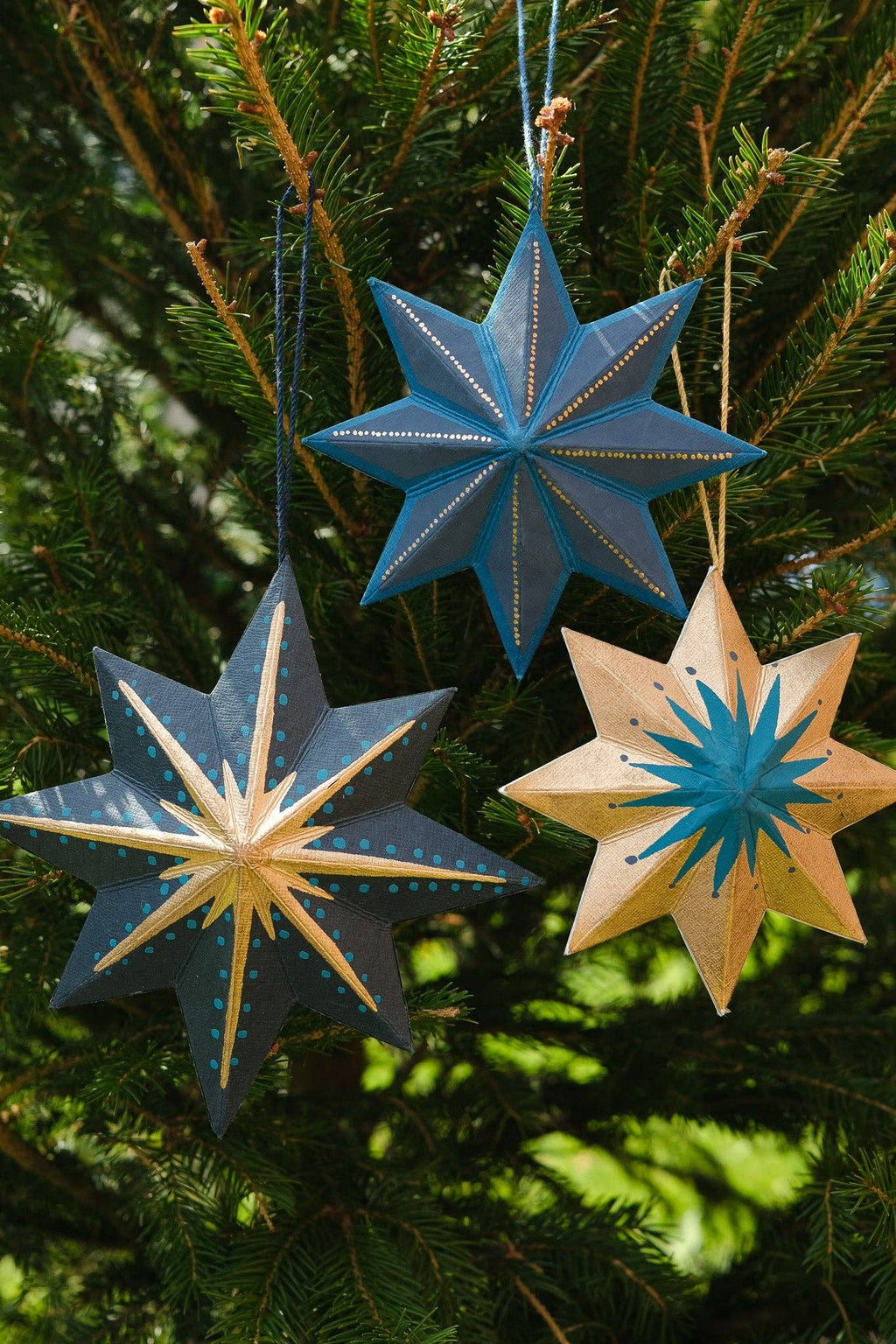 East End Press- Twinkling Star Board Ornament