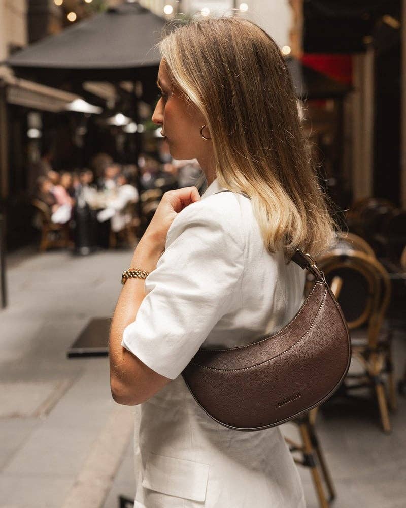 Louenhide- Shoulder Bag - Chocolate | Claudia