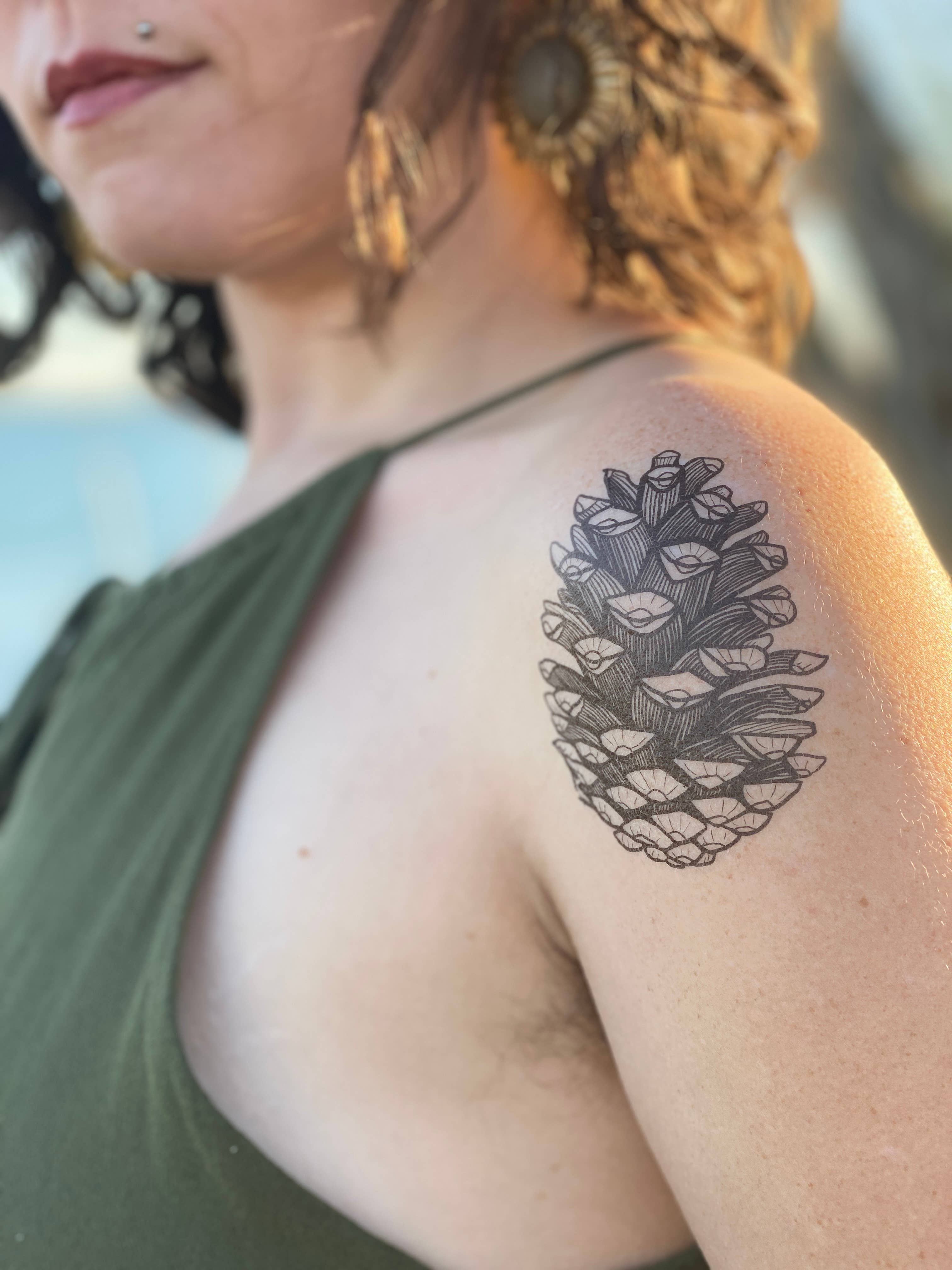 NatureTats- Pinecone Temporary Tattoo