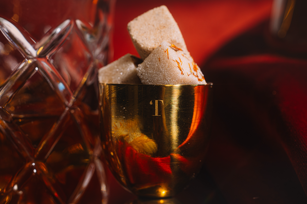 TEASPRESSA- Holiday Bourbon Cocktail Trio, Gingerbread & Apple Cubes