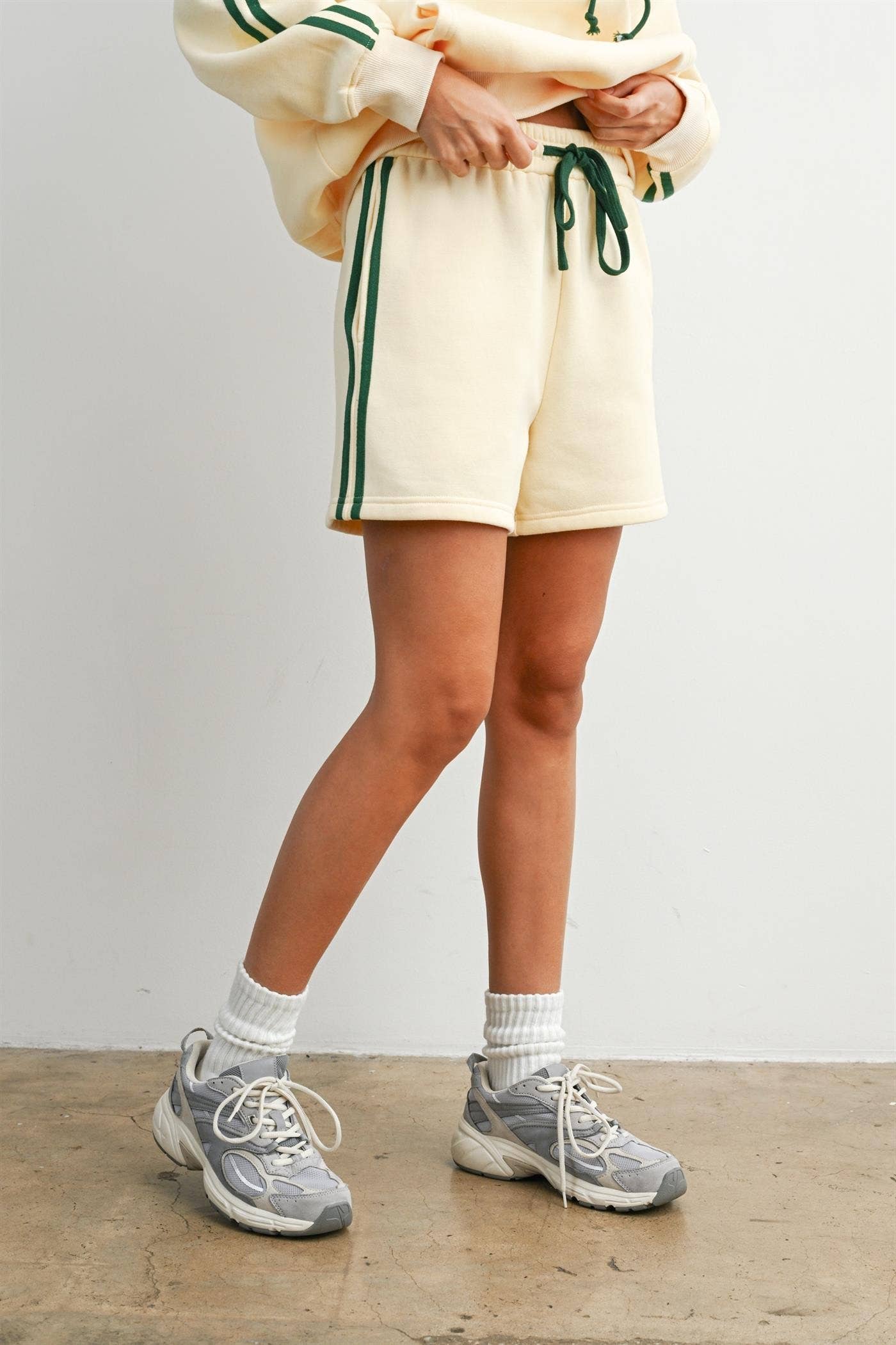 BUTTERMELON- Contrast Striped Drawstring Shorts