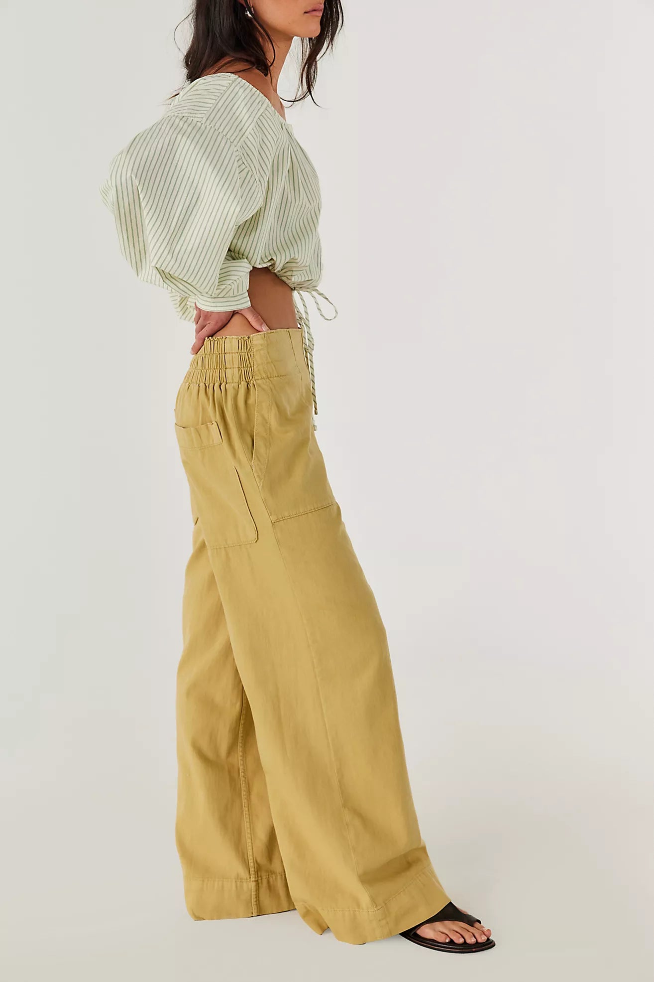 Free People- We The Free Breezy Denim Pull-On Jeans