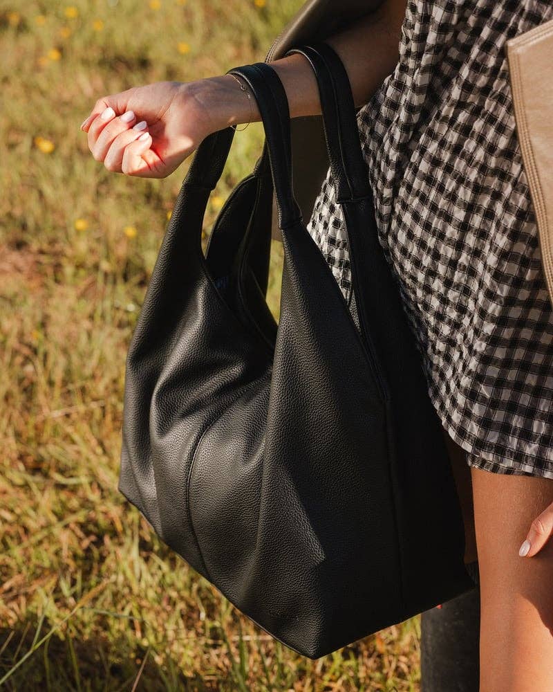 Louenhide- Shoulder Bag - Black | Dakota