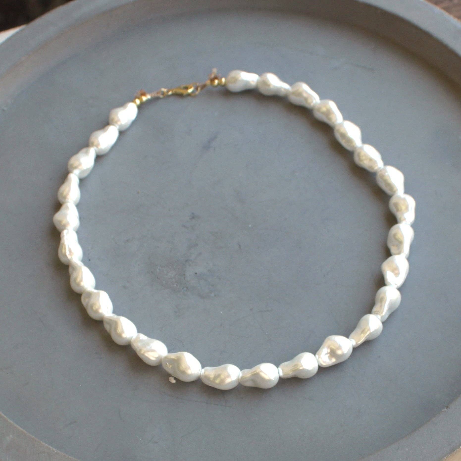 The Silver Wren- Whispering Dunes Shell Pearl Necklace