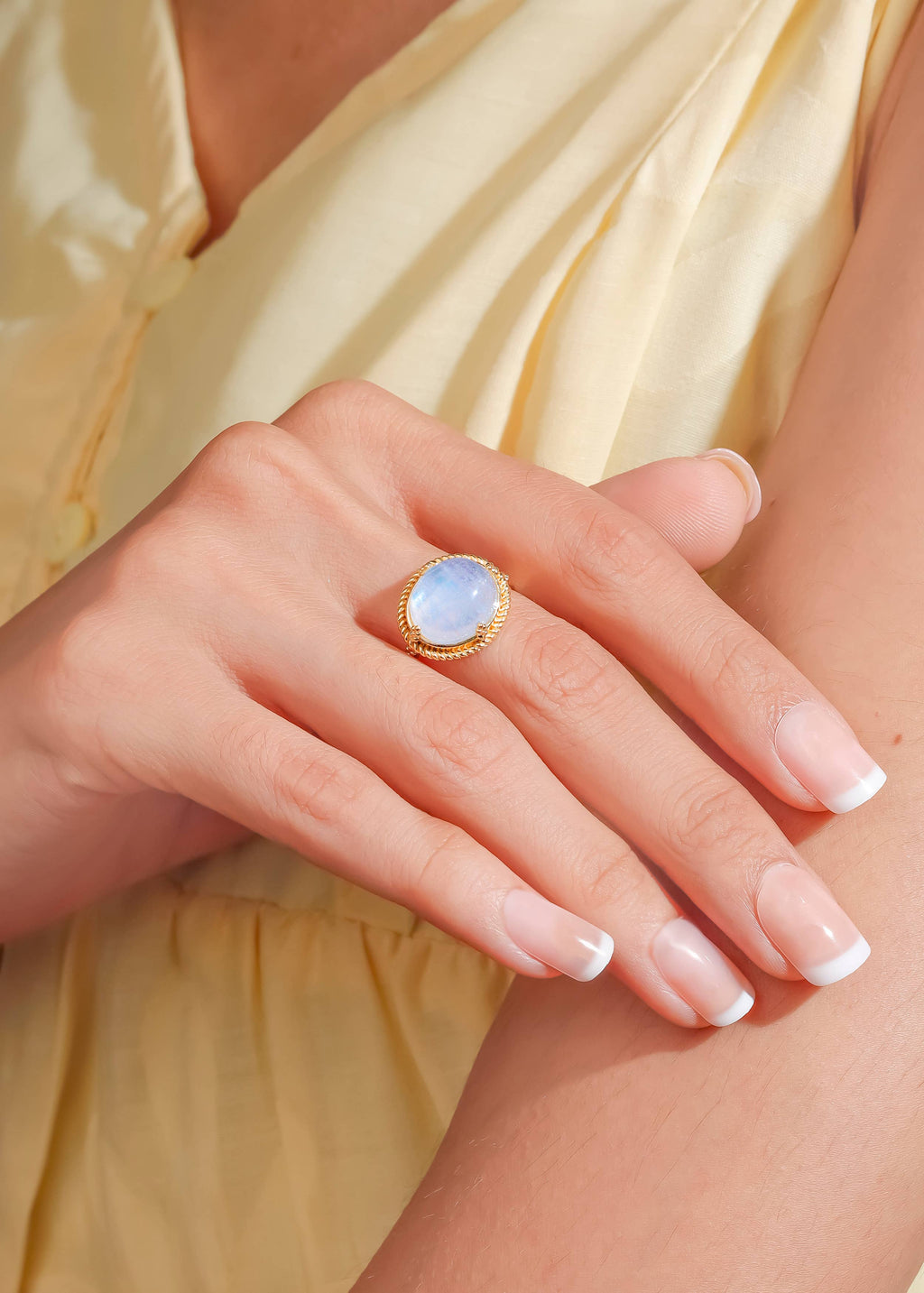 Tiramisu- Artisan Braid Rope Detail Moonstone Gold Plated Ring