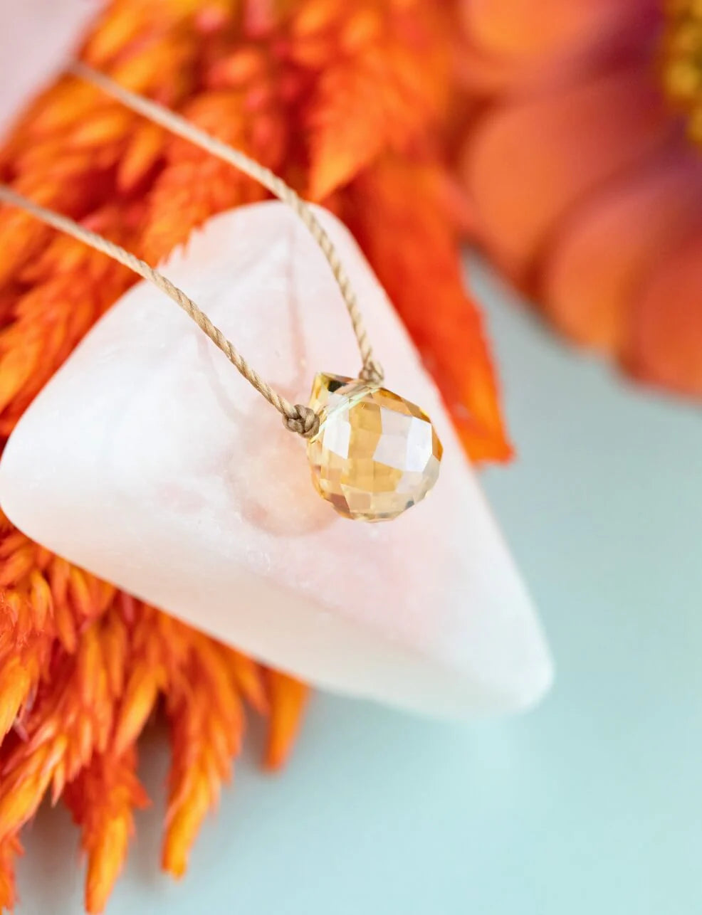 SoulKu- Golden Glow Mystic Crystal Necklace for Cool Mom