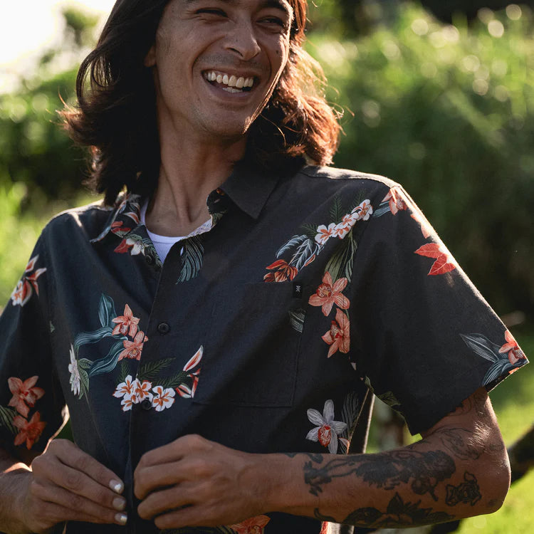 Roark- Journey Short Sleeve Button Up Shirt in Onyx