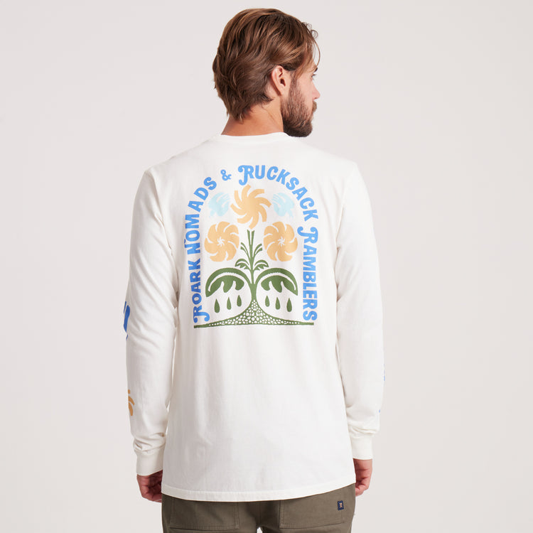 Roark- Rucksack Ramblers Premium Long Sleeve Tee in Off White