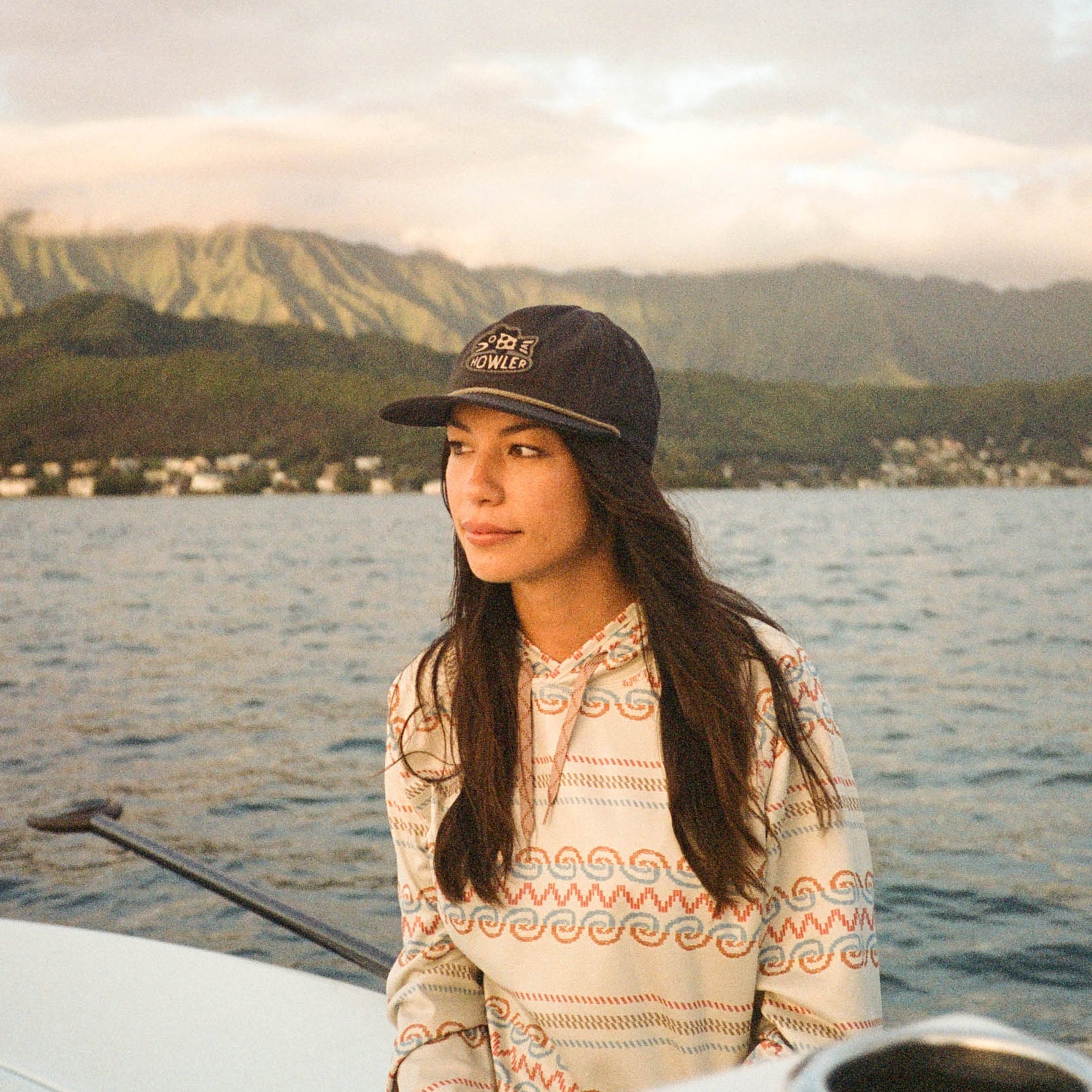 Howler Bros- Travelin' Fish Snapback: Antique Black