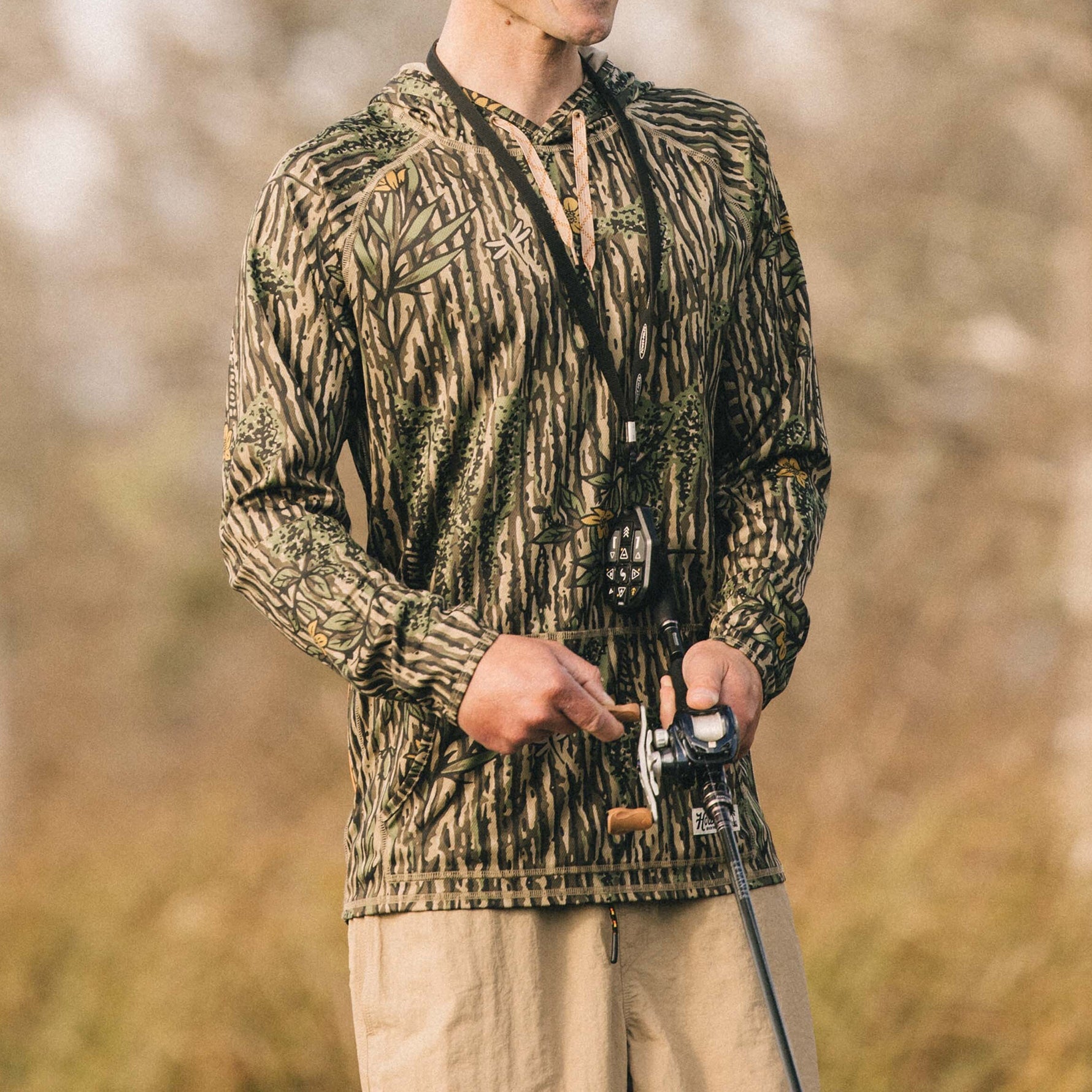 Howler Bros- Loggerhead Hoodie: Swamp Country Camo