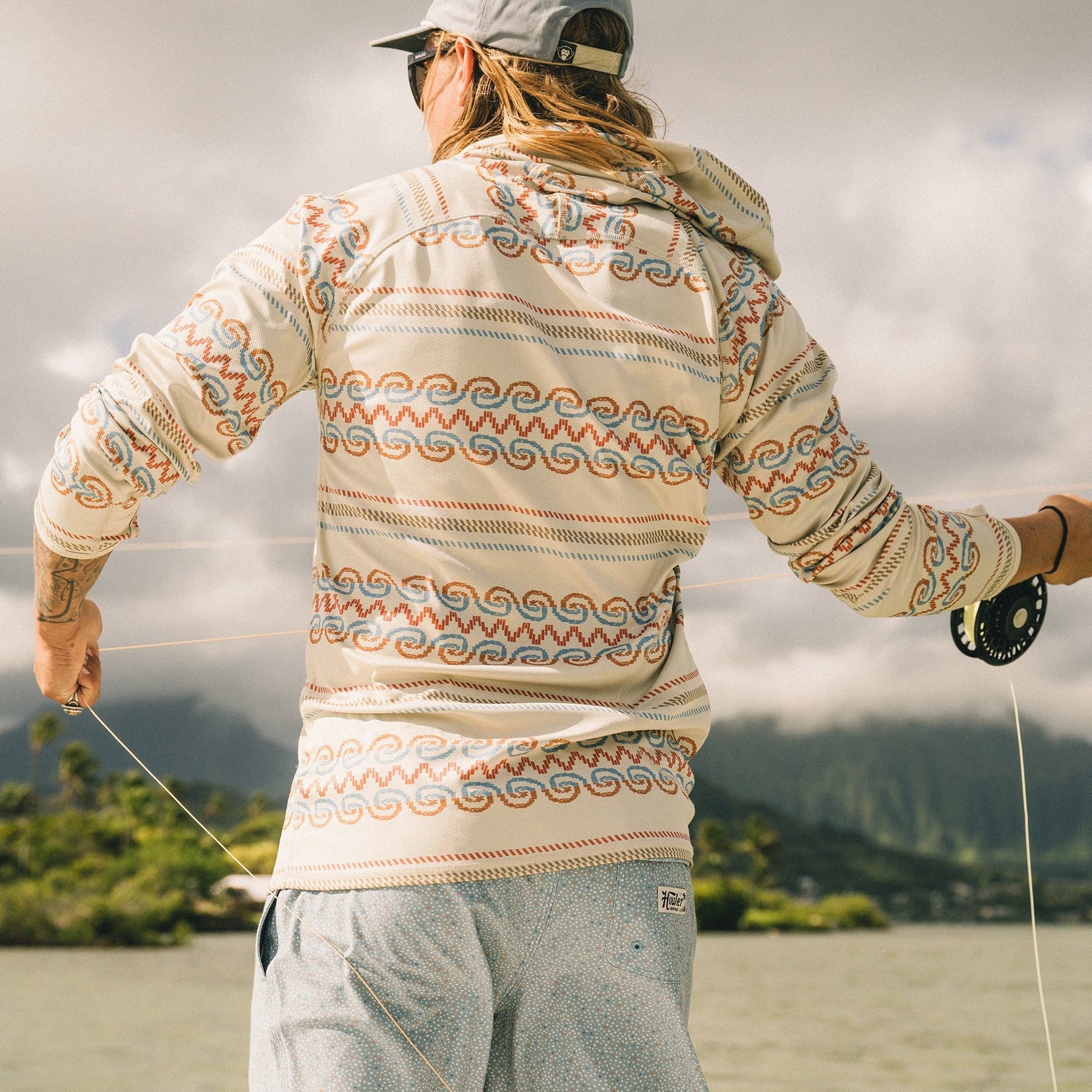 Howler Bros- Loggerhead Hoodie Zicatela: Off White