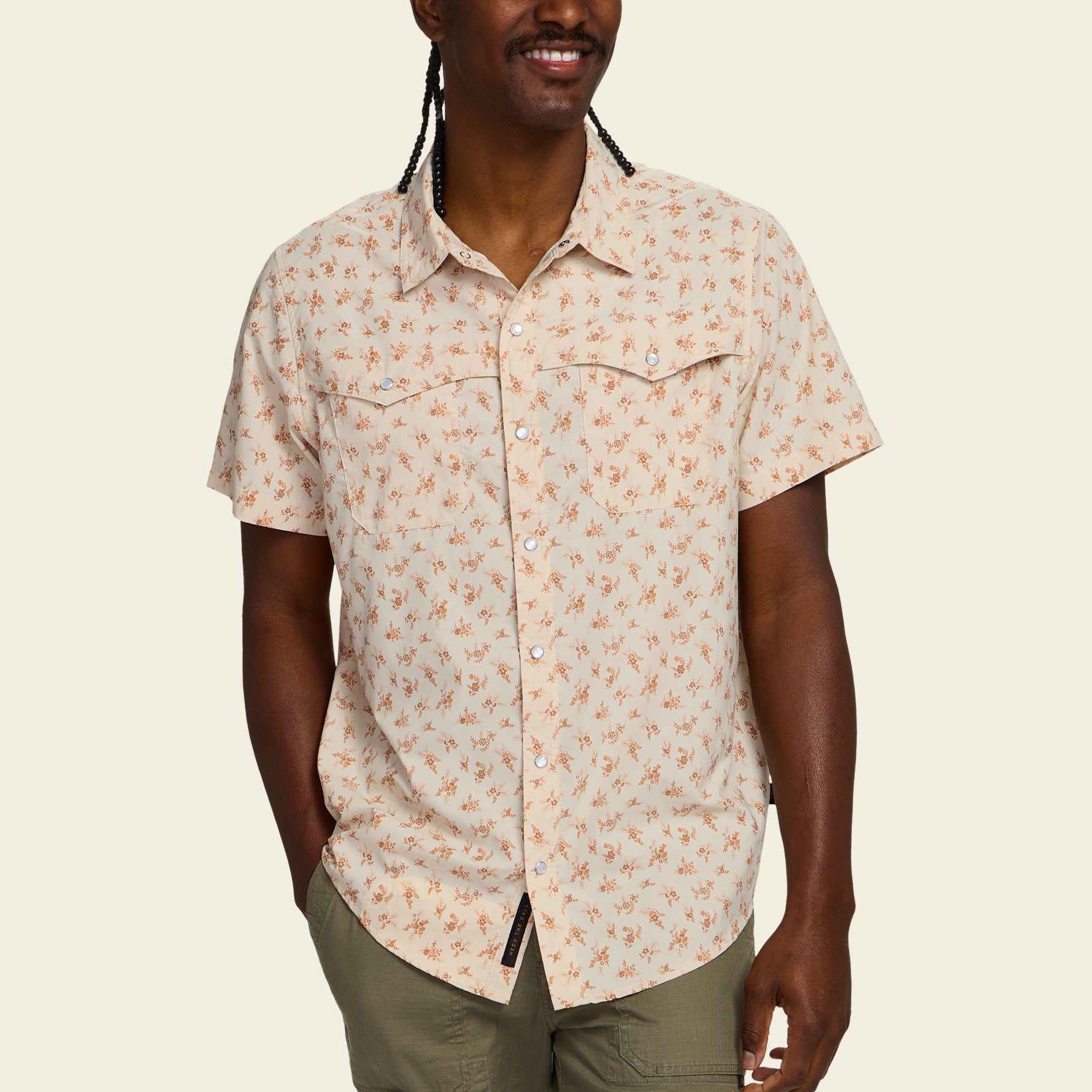 Howler Bros- Open Country Tech Shirt: Rancher Floral : Sand