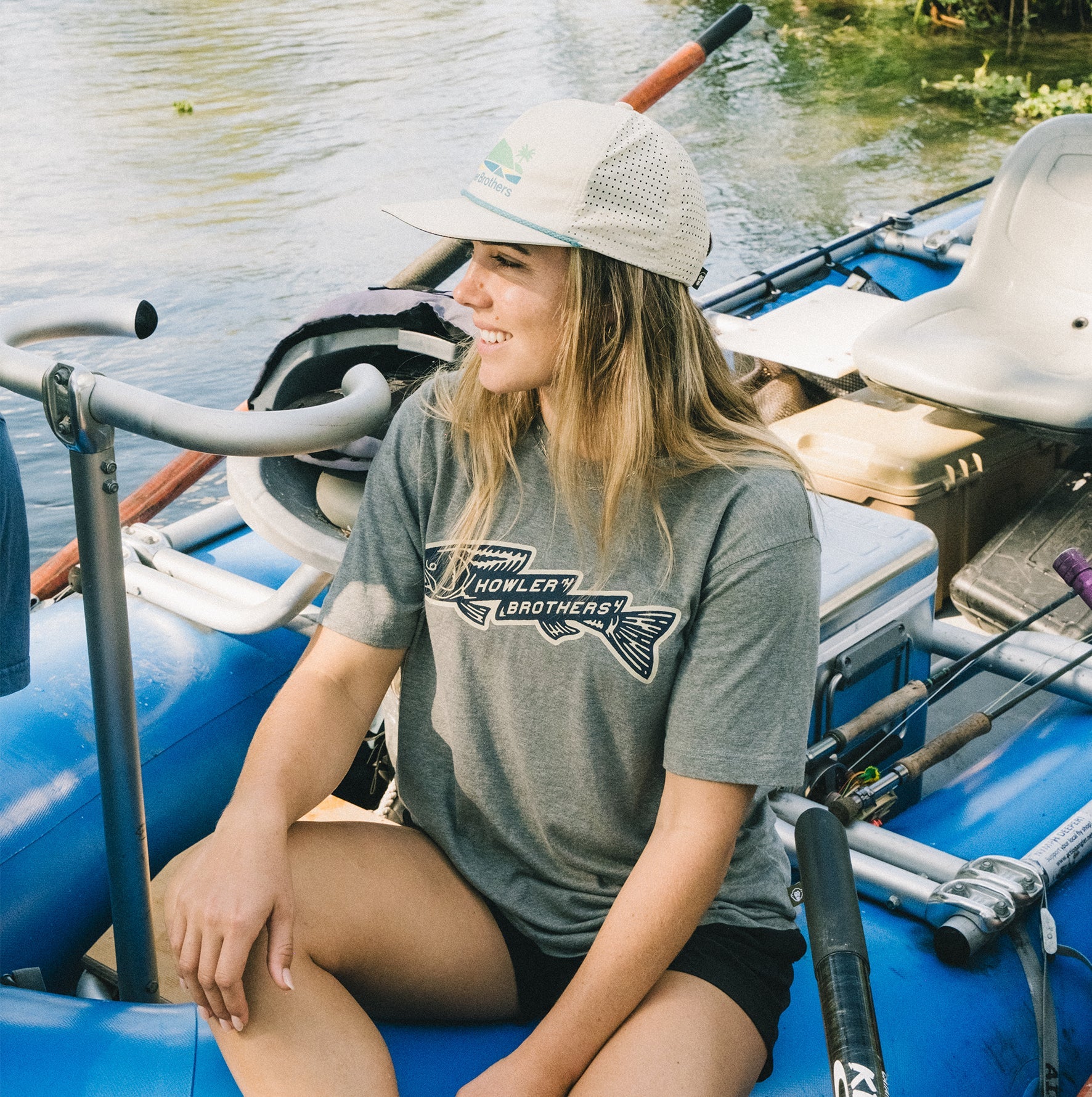 Howler Bros- Trout Bolt T-Shirt: Athletic Grey Heather