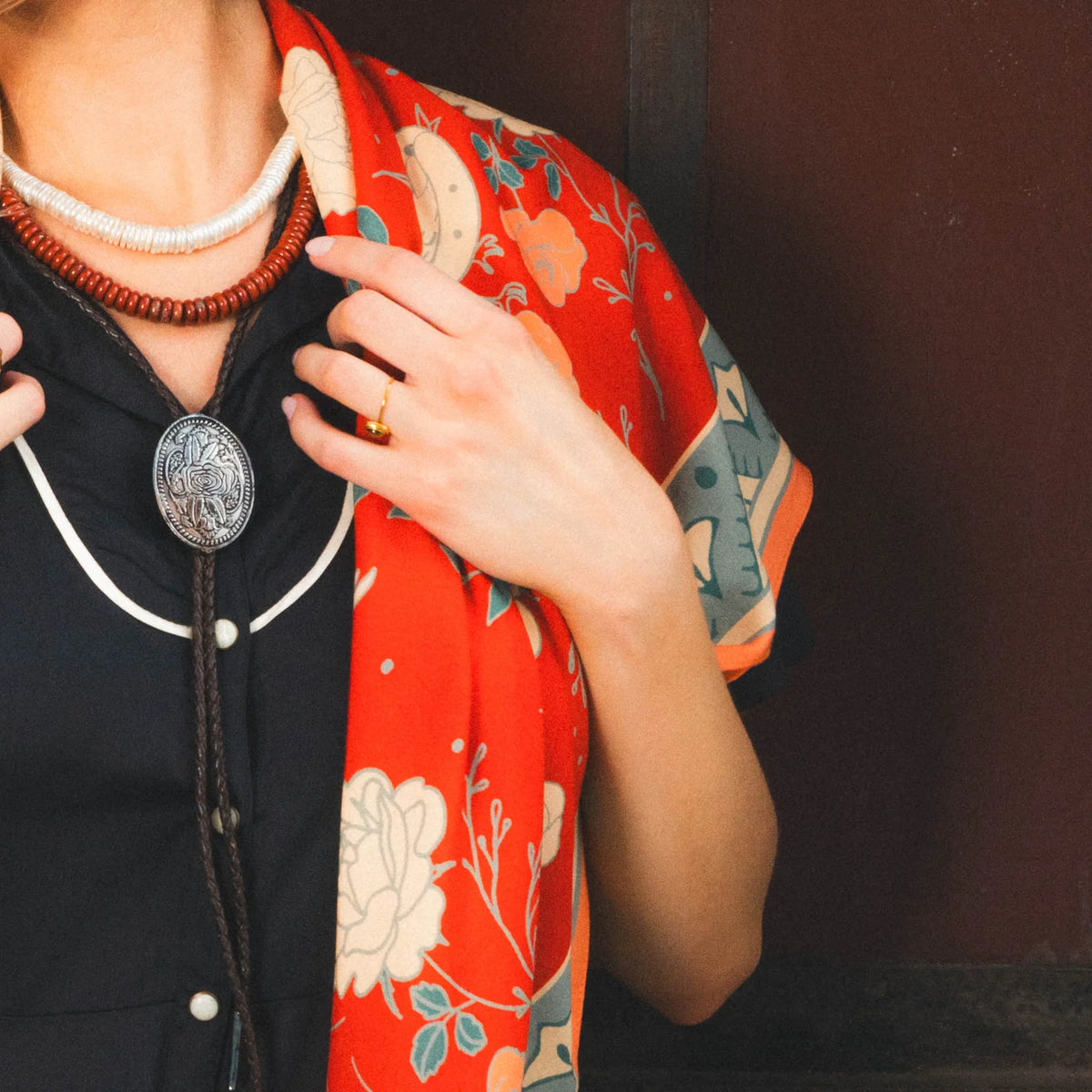 Sendero- Western Floral Bolo Tie