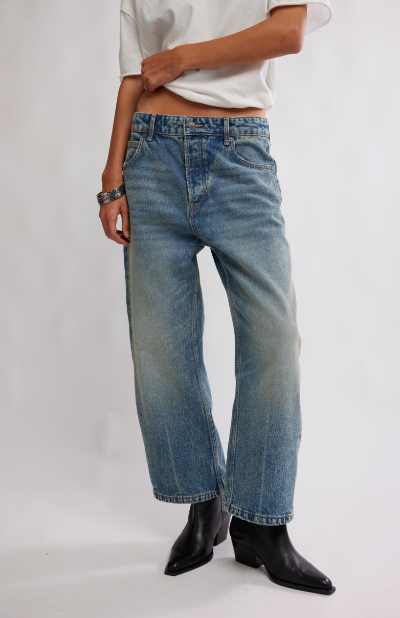 Free People- Deep Trance Dropped Boyfriend Jean