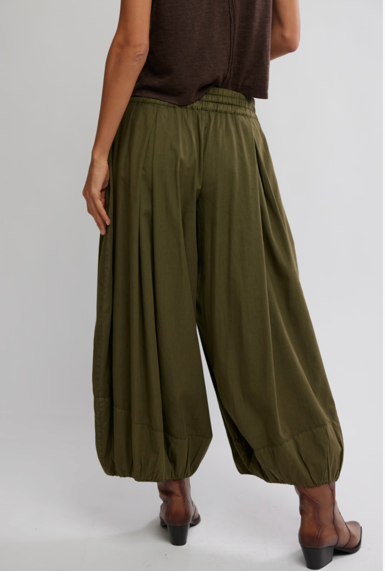 Free People- Moonflower Solid Balloon Pant