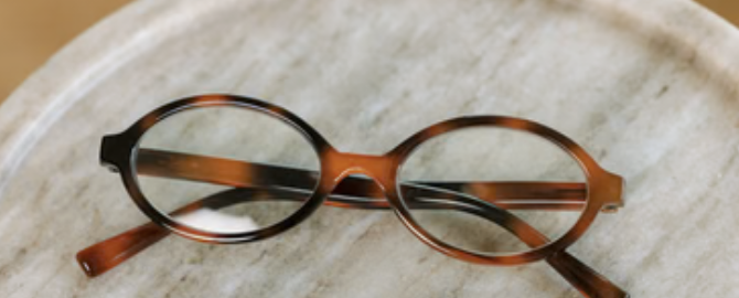 Peepers- Filly Readers