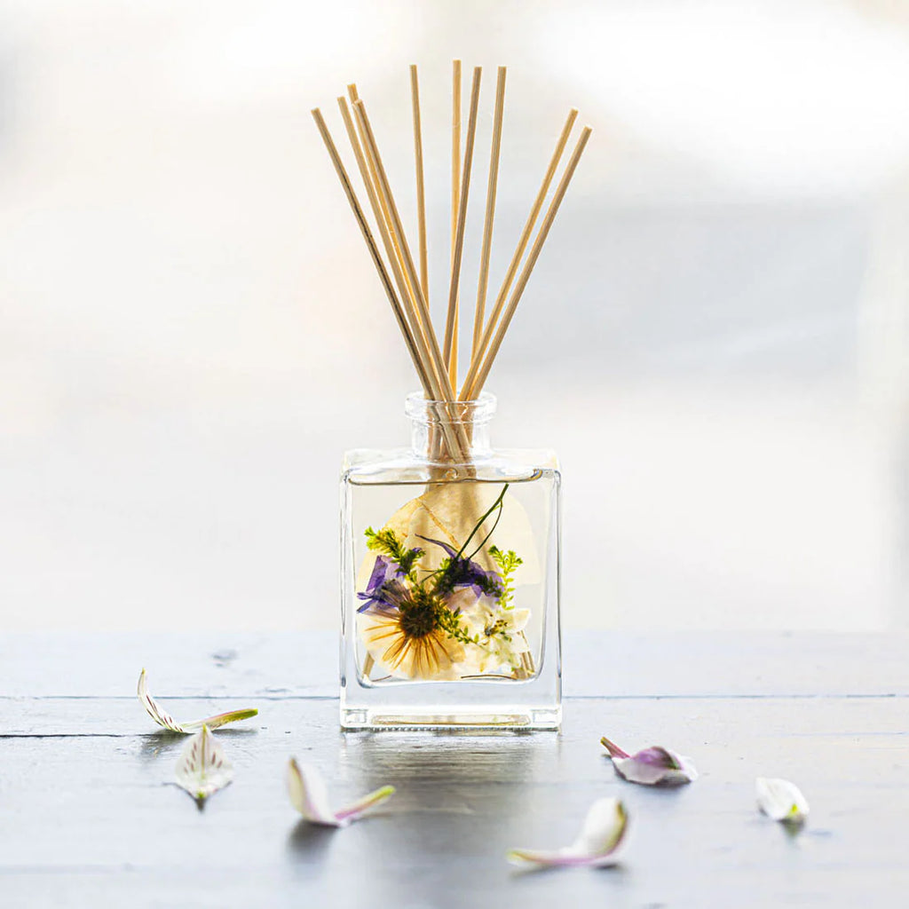 Rosy Rings- 4oz Botanical Diffuser Vanilla Rain