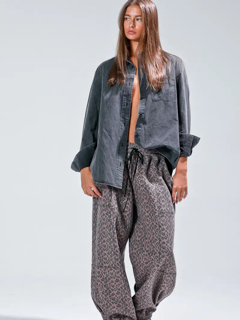 NoaBoa- Washed Cotton Button-Down Shirt with Front Pocket