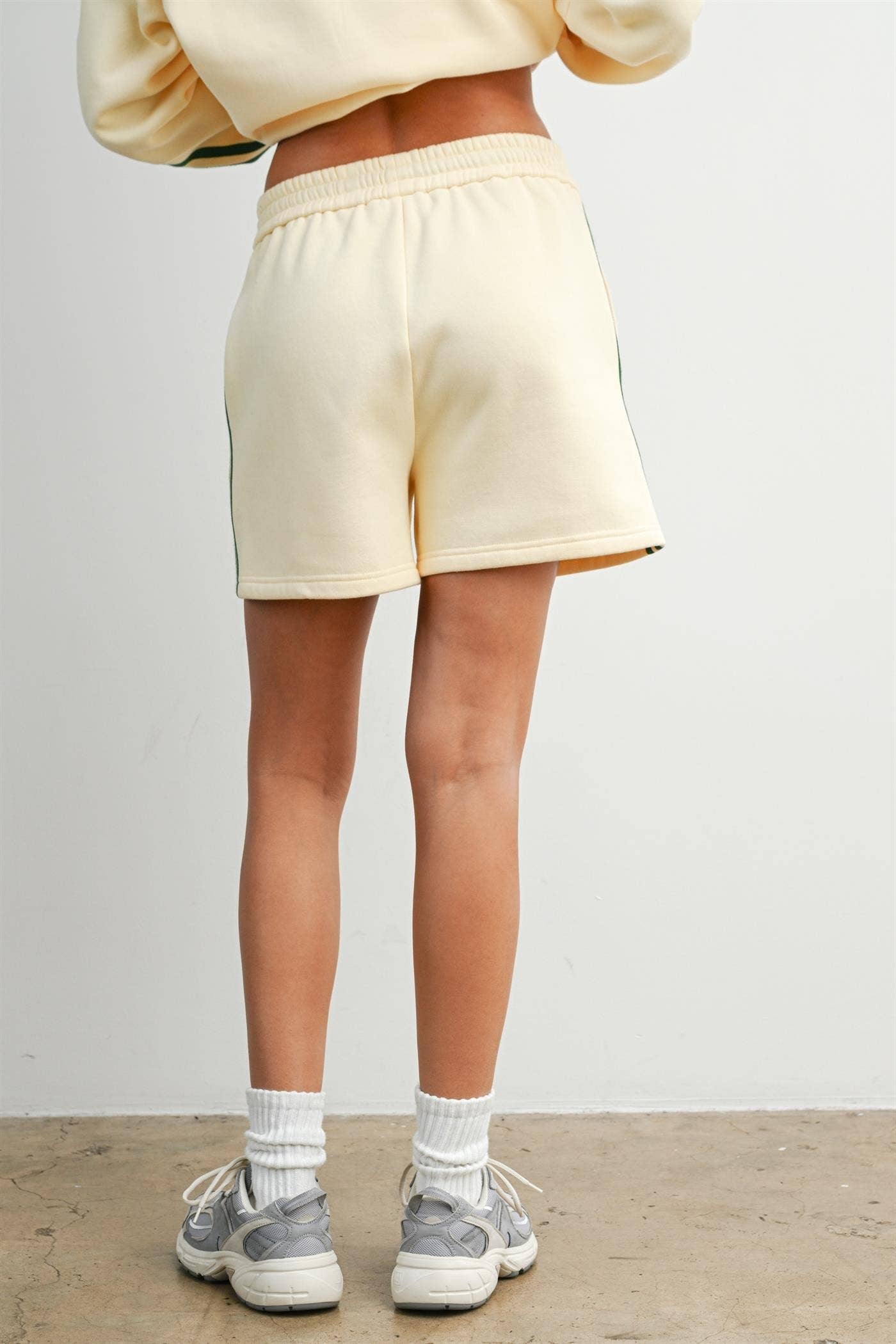 BUTTERMELON- Contrast Striped Drawstring Shorts