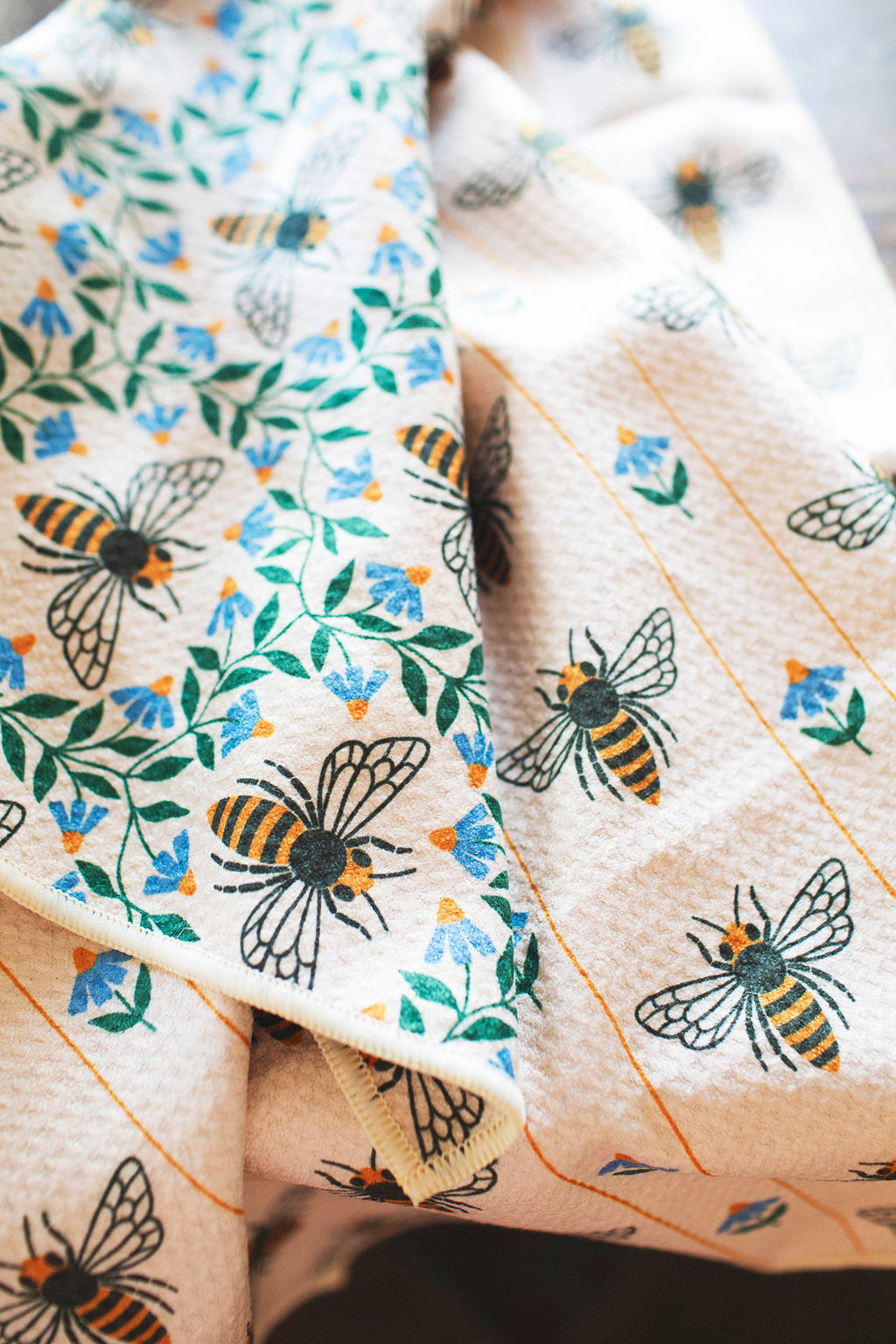 Trek Light- Kitchen Tea Towel Quick Dry | Honeybee