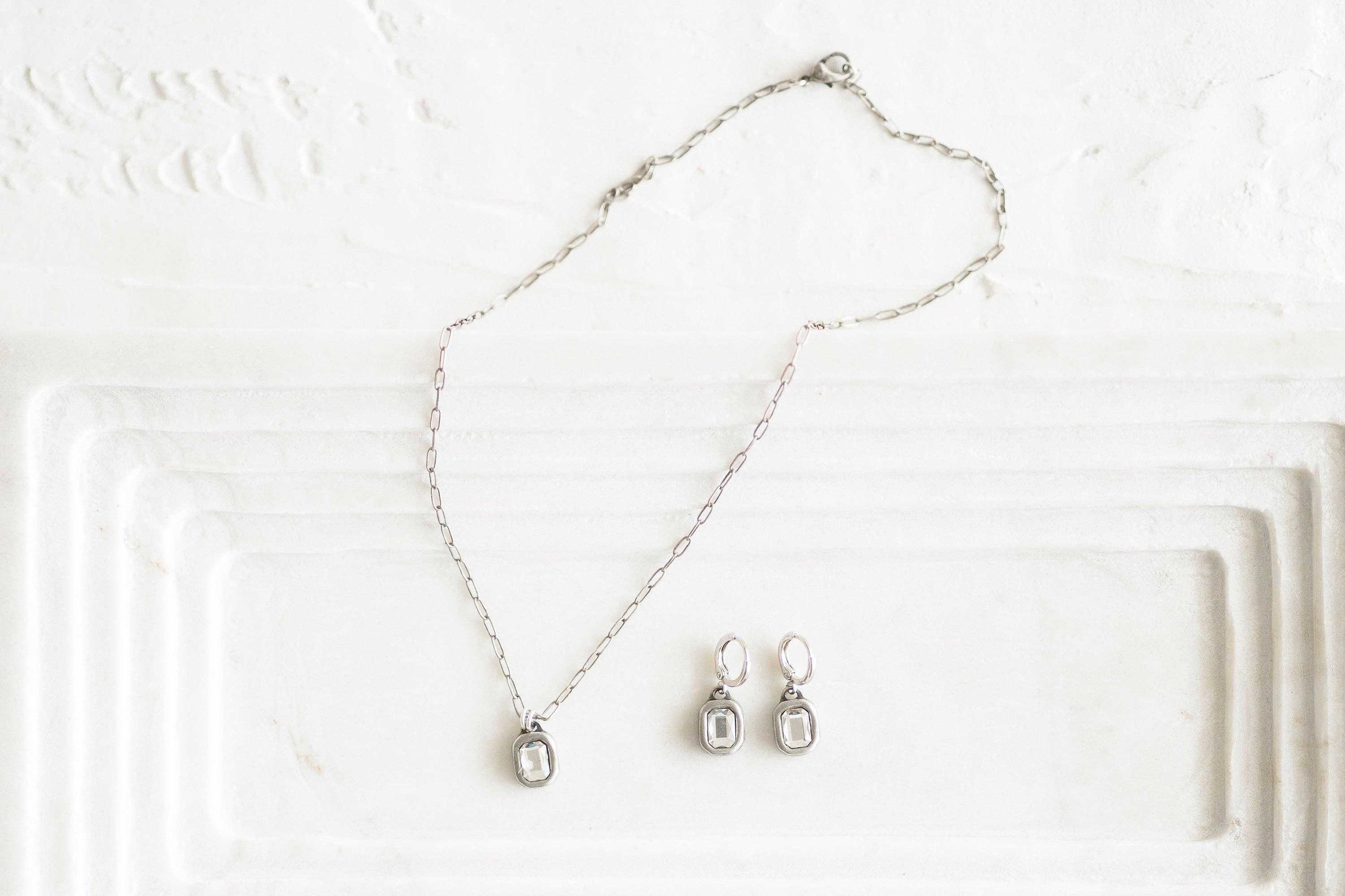 Reva Grey- Cove Earring