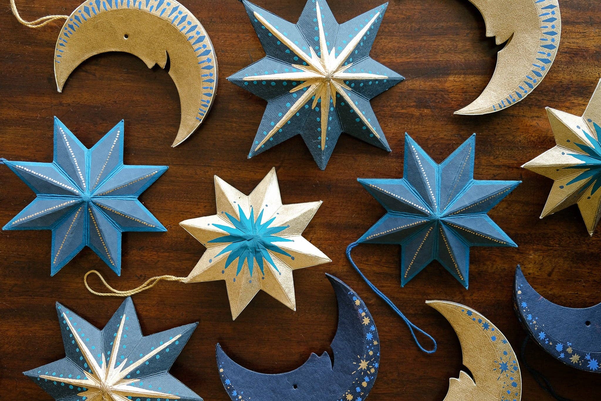 East End Press- Twinkling Star Board Ornament