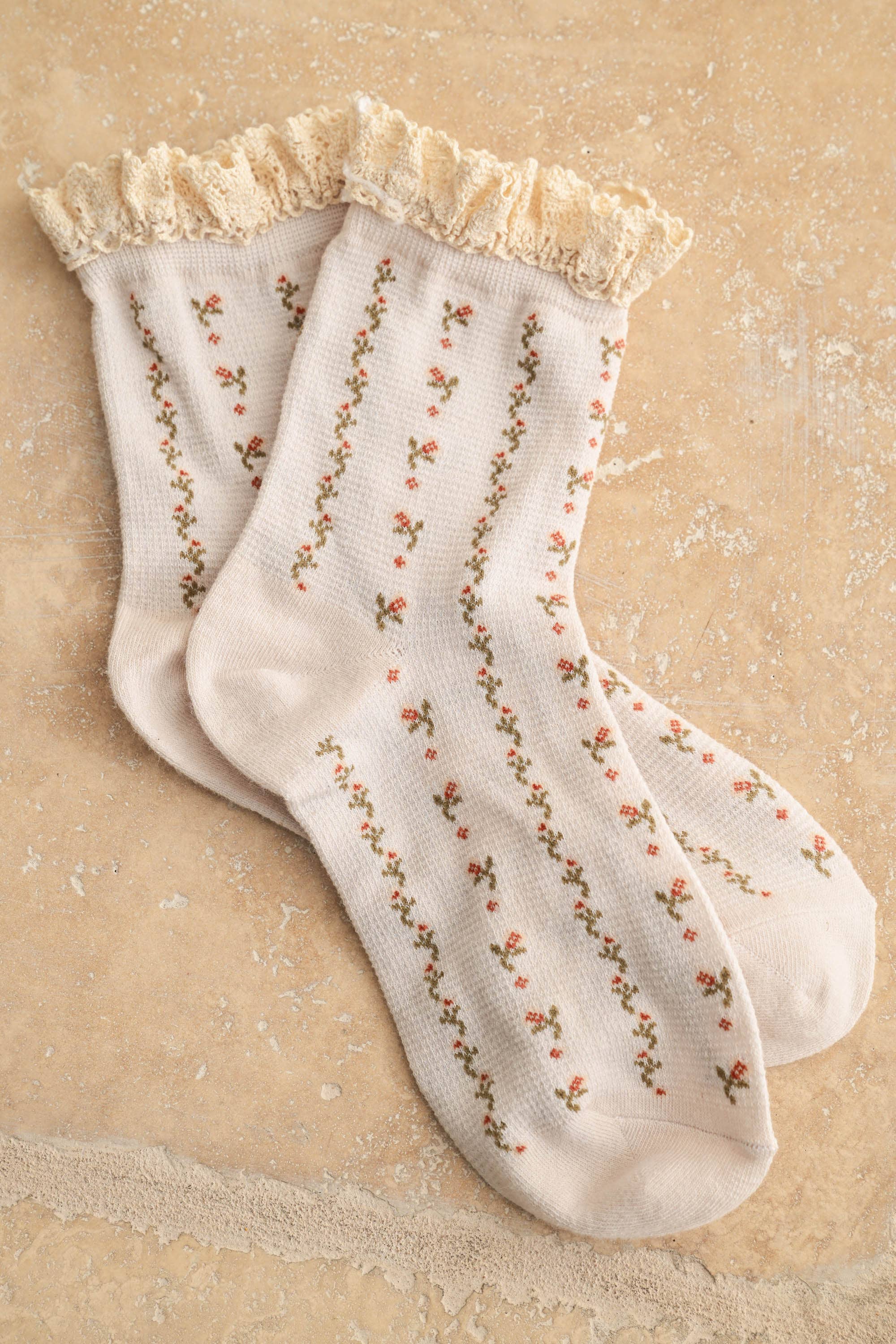 MIOU MUSE- Floral Print Crochet Trim Socks
