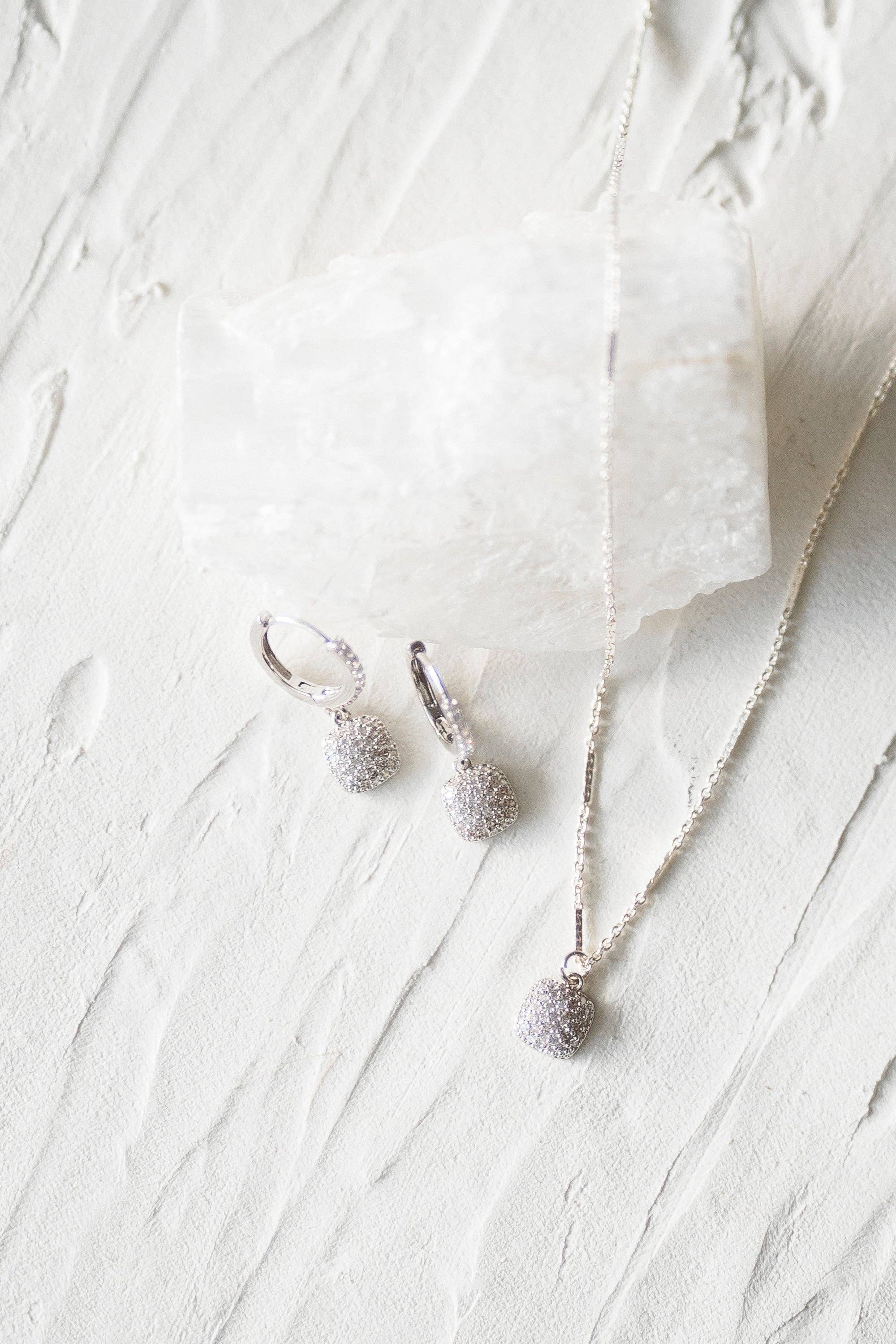Reva Grey- Halo Earring