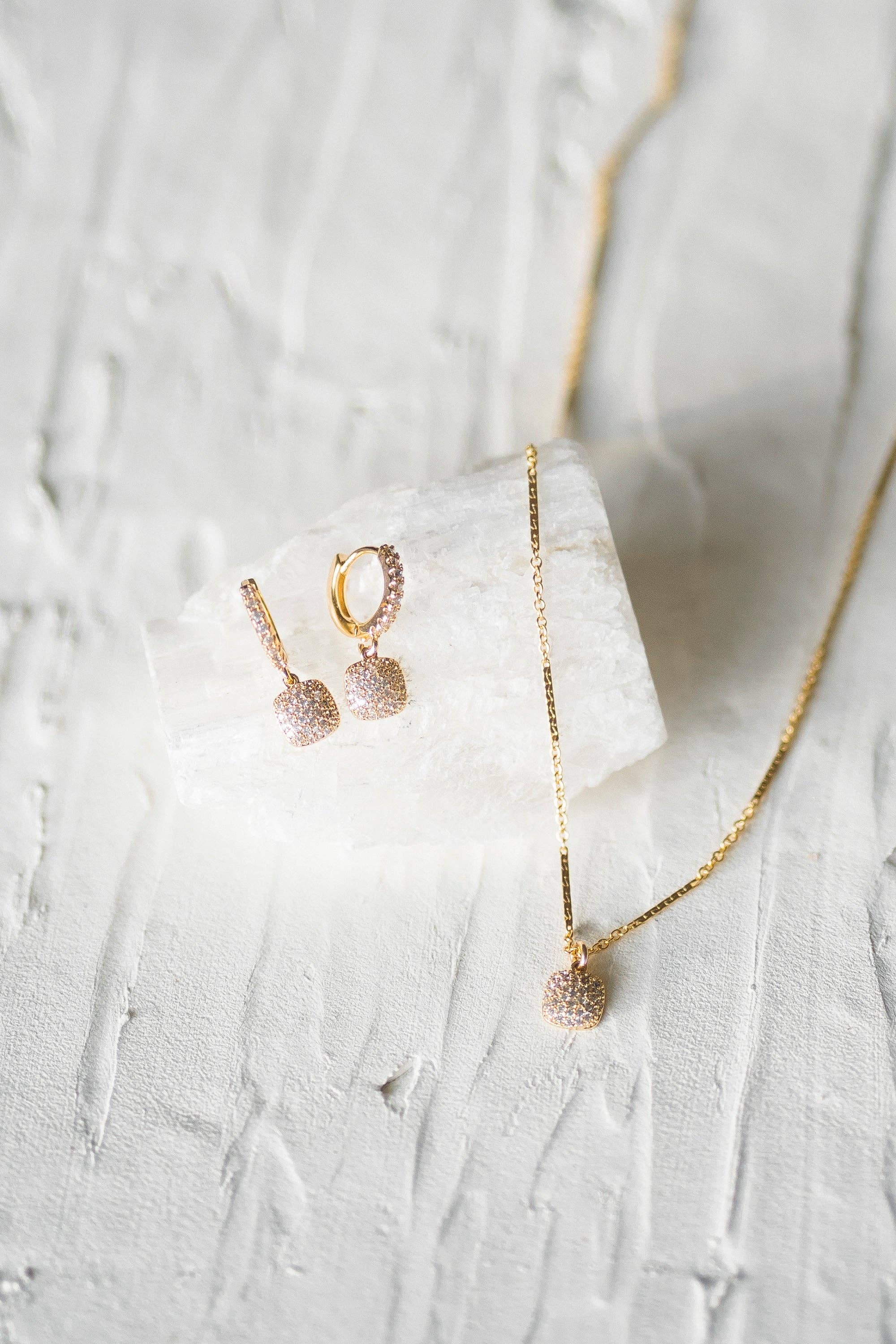 Reva Grey- Halo Earring